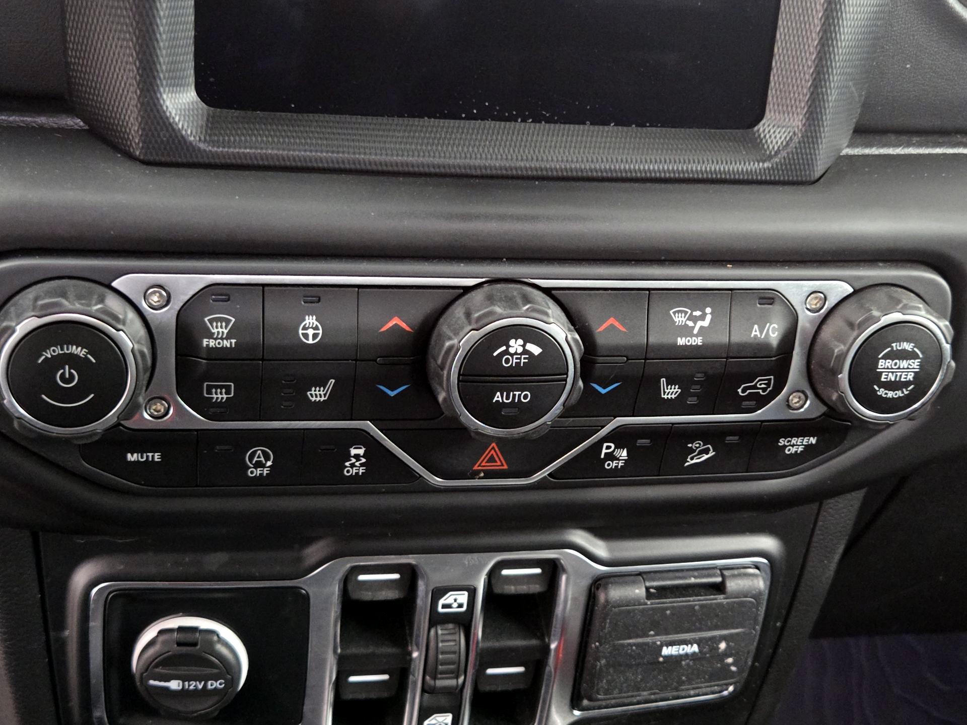 Thumbnail: 2021 Jeep Wrangler - 17