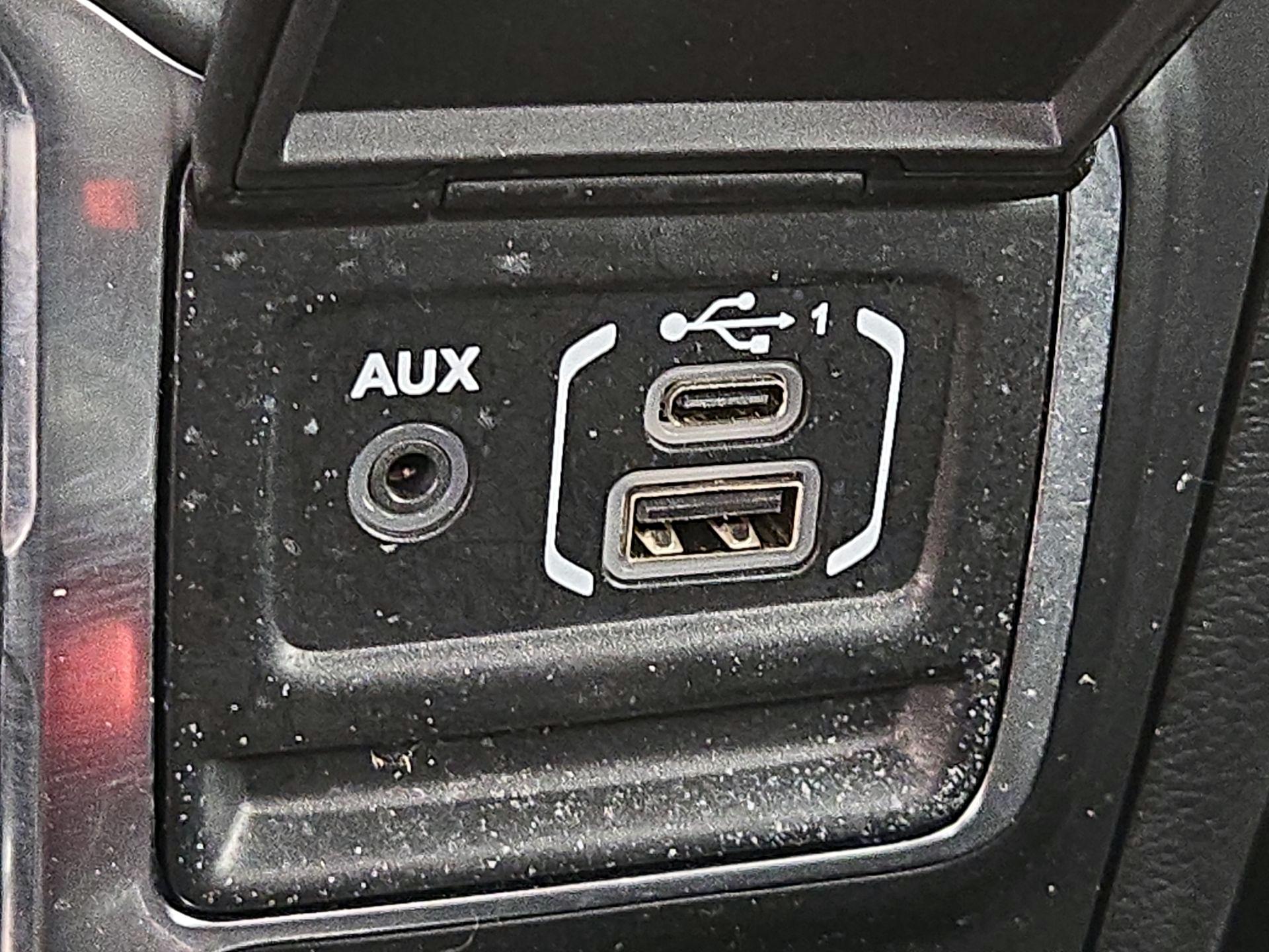 Thumbnail: 2021 Jeep Wrangler - 19