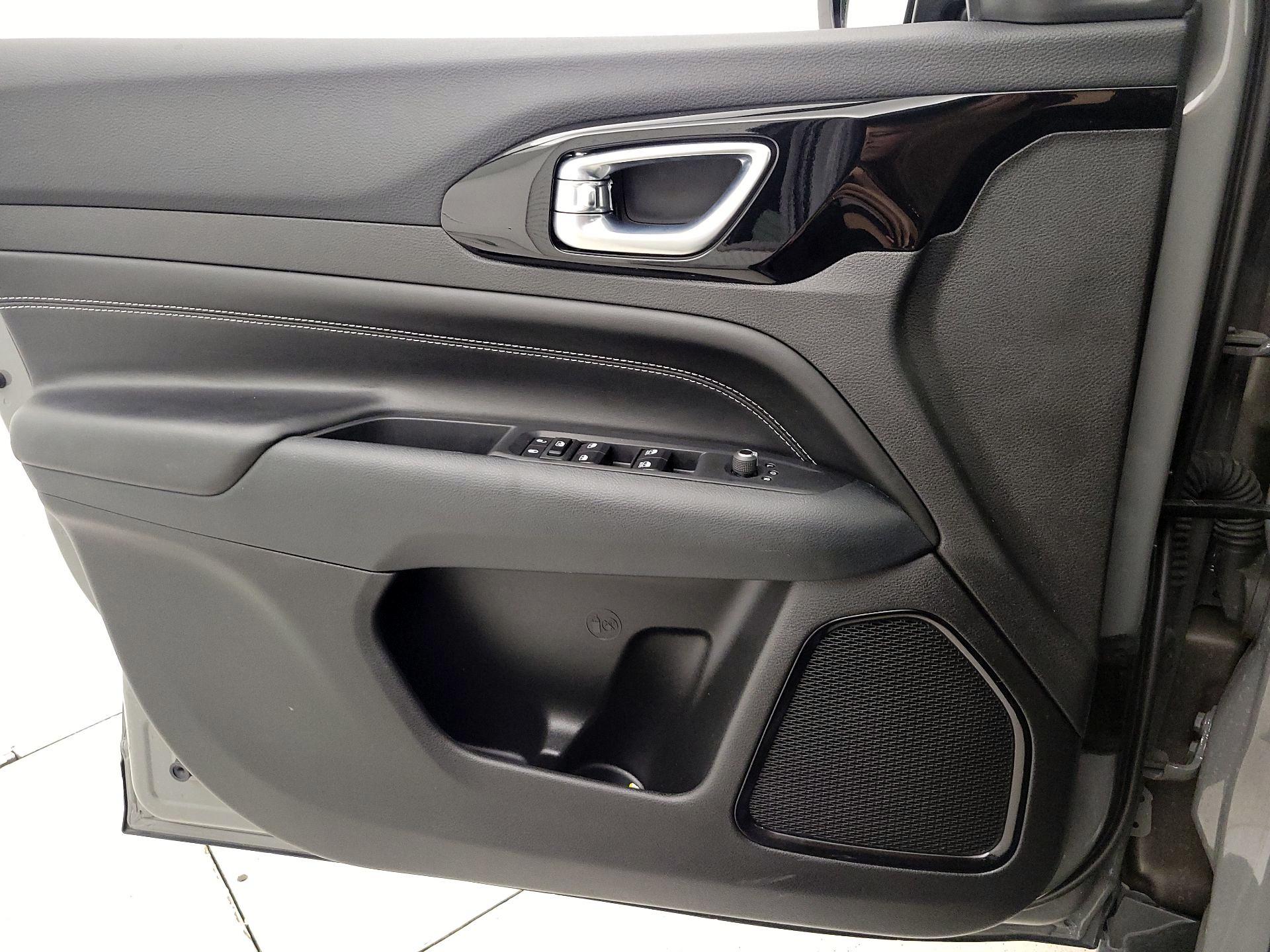 Thumbnail: 2024 Jeep Compass - 12