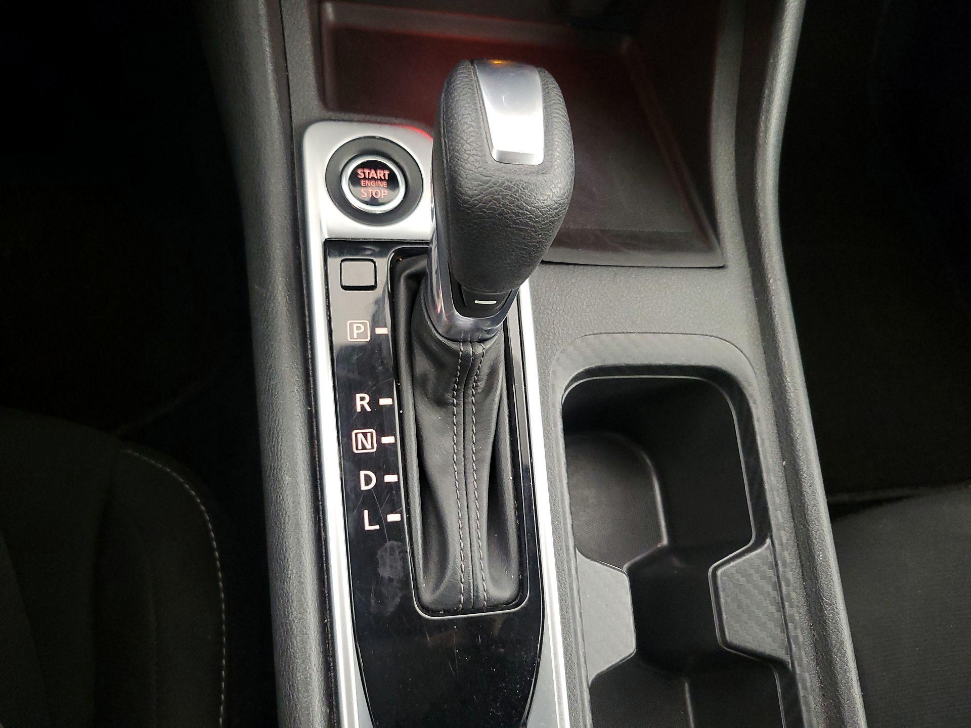 Thumbnail: 2023 Nissan Sentra - 17