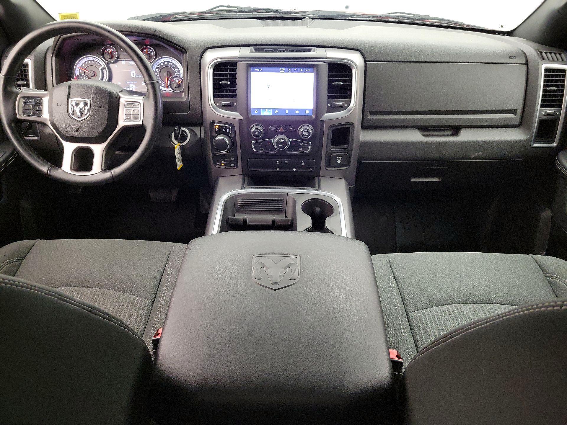 Thumbnail: 2022 RAM 1500 Classic - 9