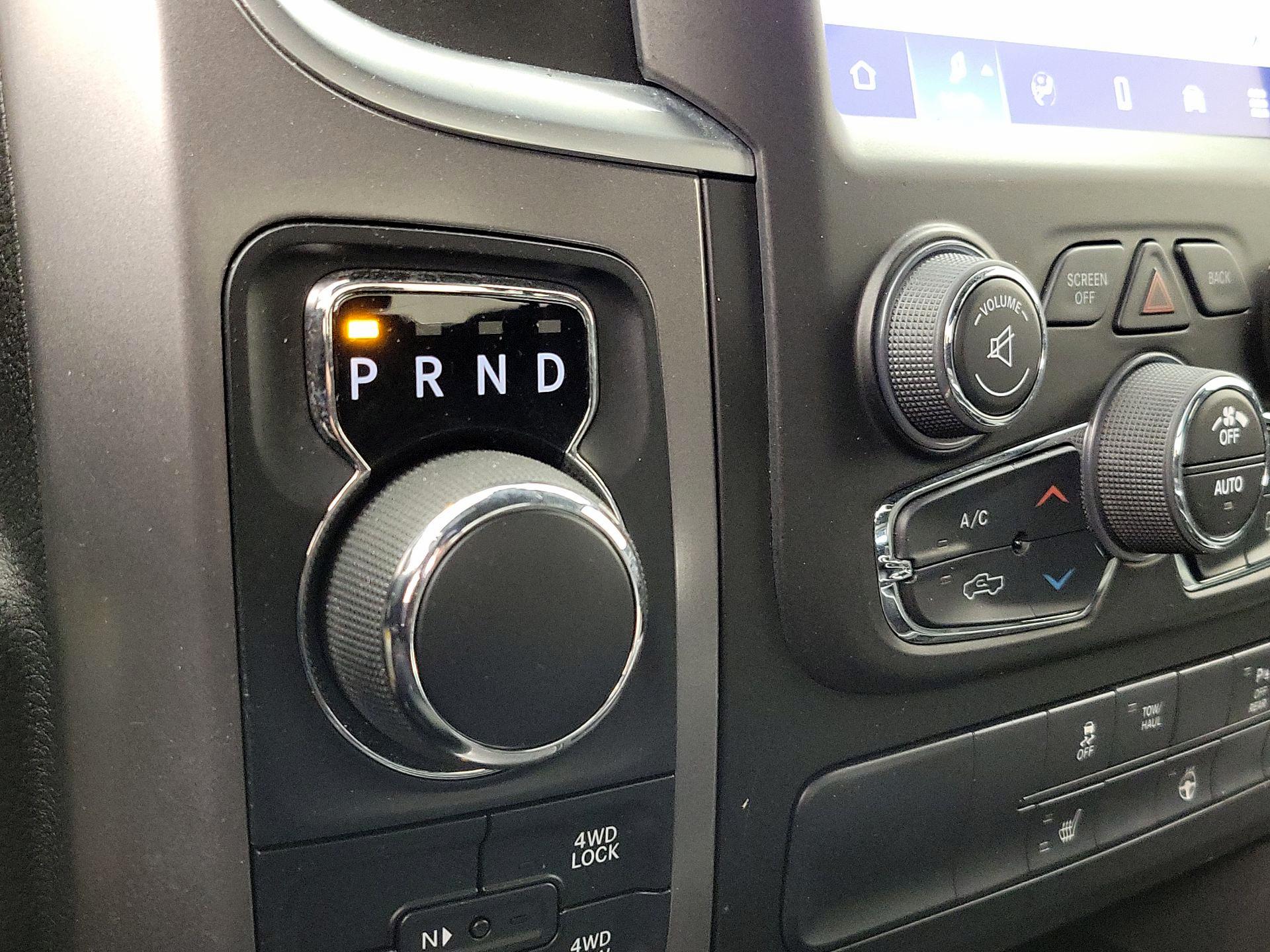 Thumbnail: 2022 RAM 1500 Classic - 17