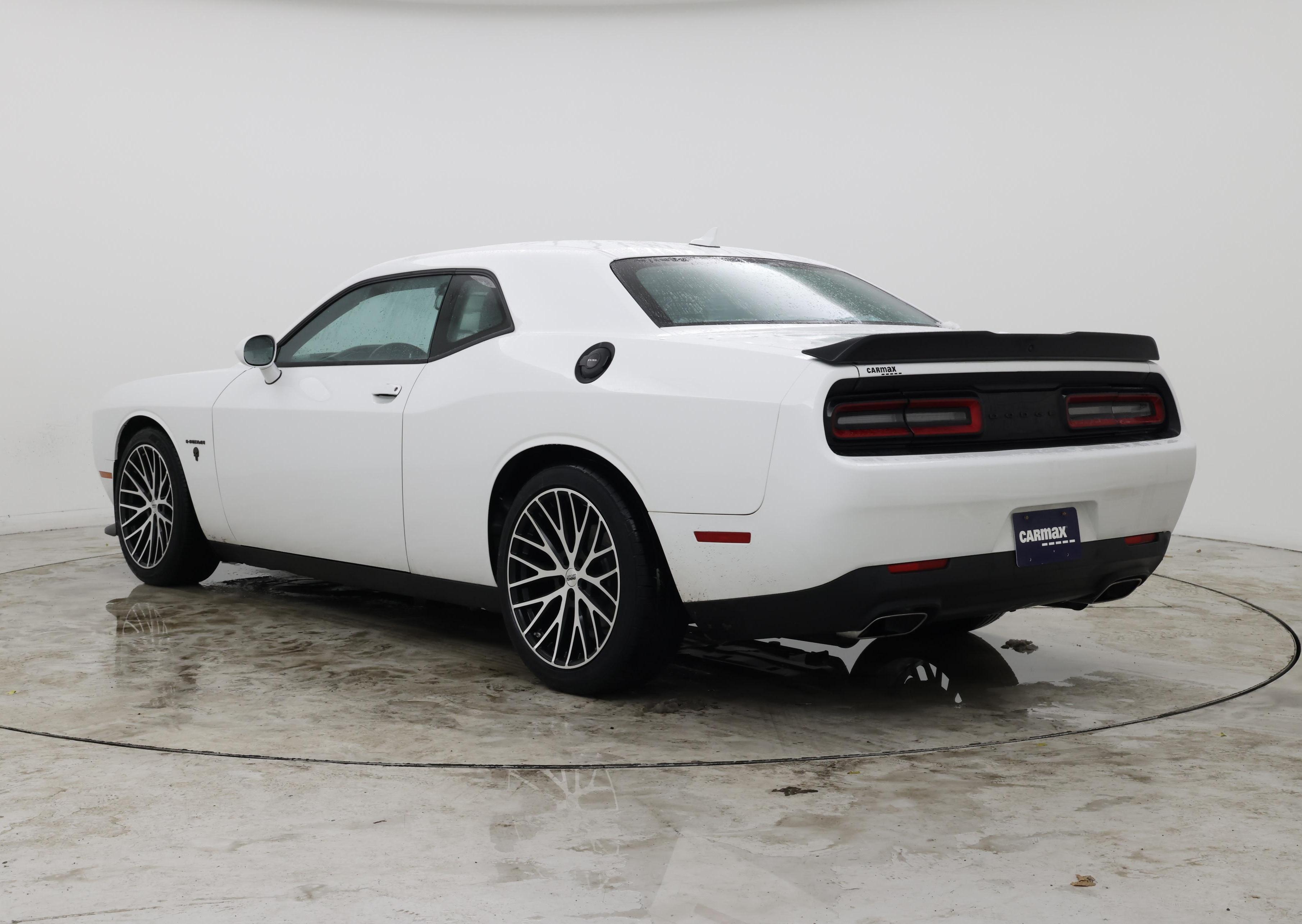 Thumbnail: 2022 Dodge Challenger - 2