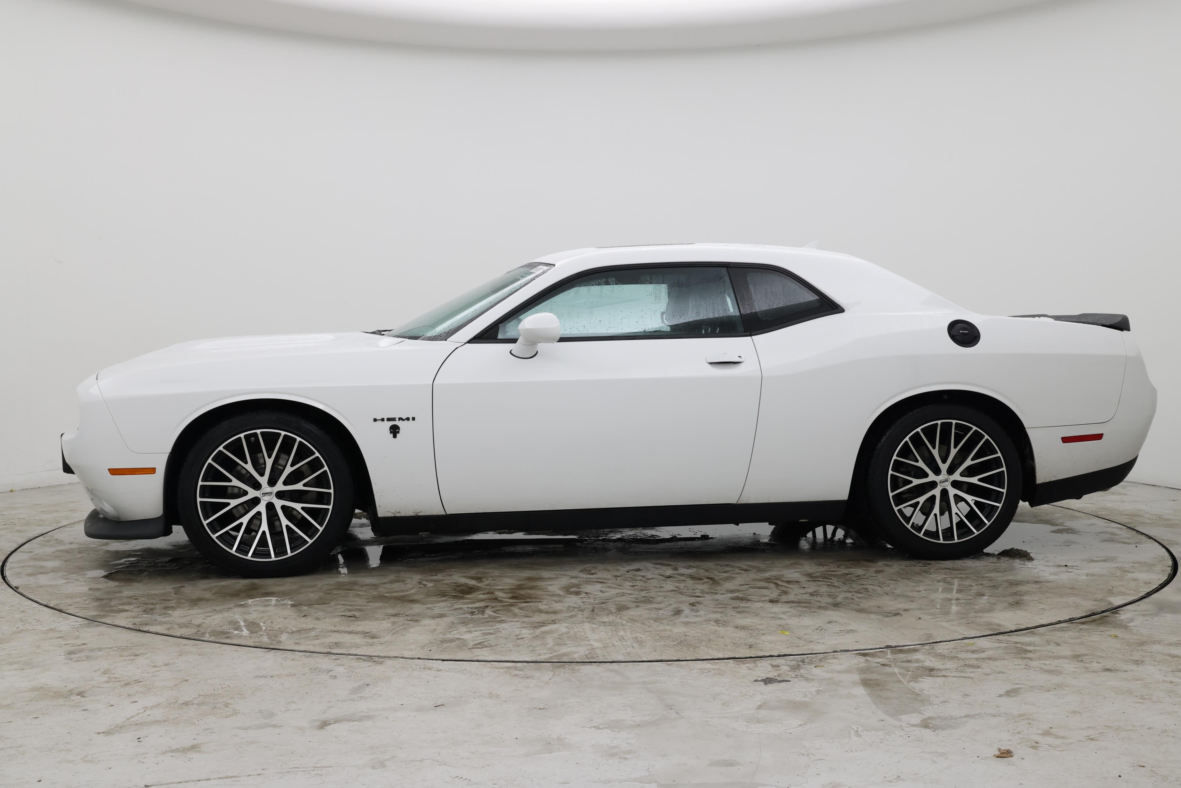 Thumbnail: 2022 Dodge Challenger - 3