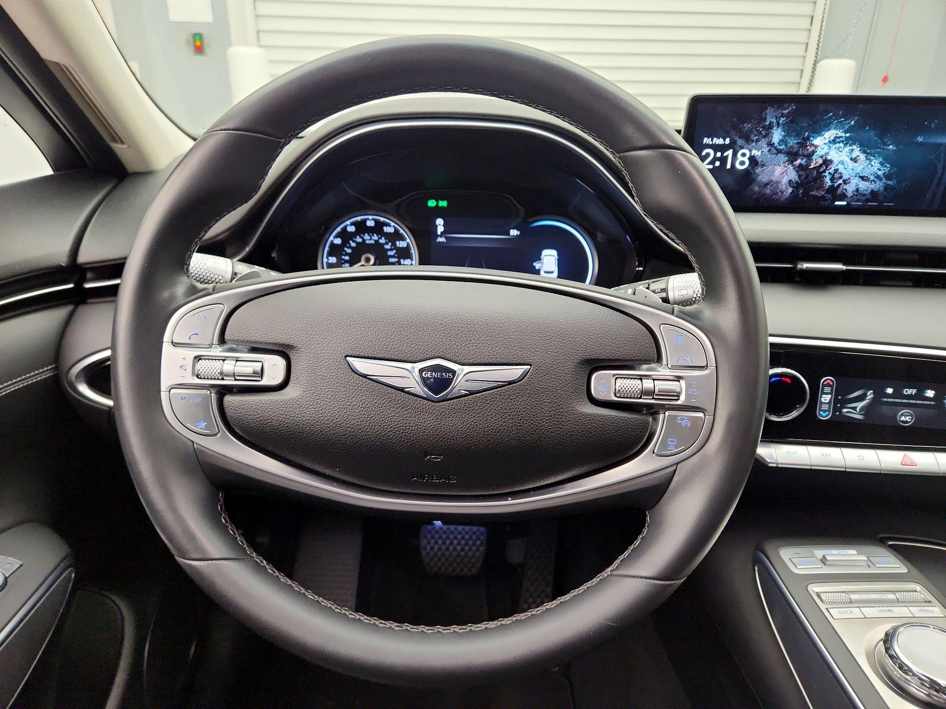 Thumbnail: 2022 Genesis GV70 - 10