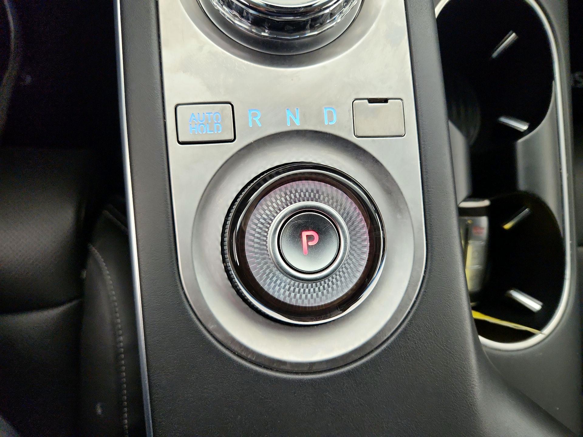 Thumbnail: 2022 Genesis GV70 - 18