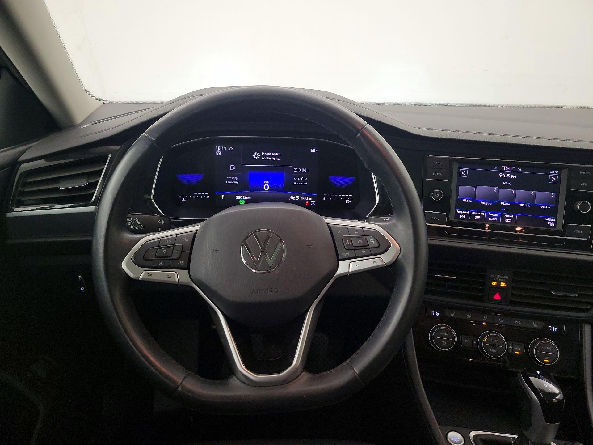 Thumbnail: 2024 Volkswagen Jetta - 10