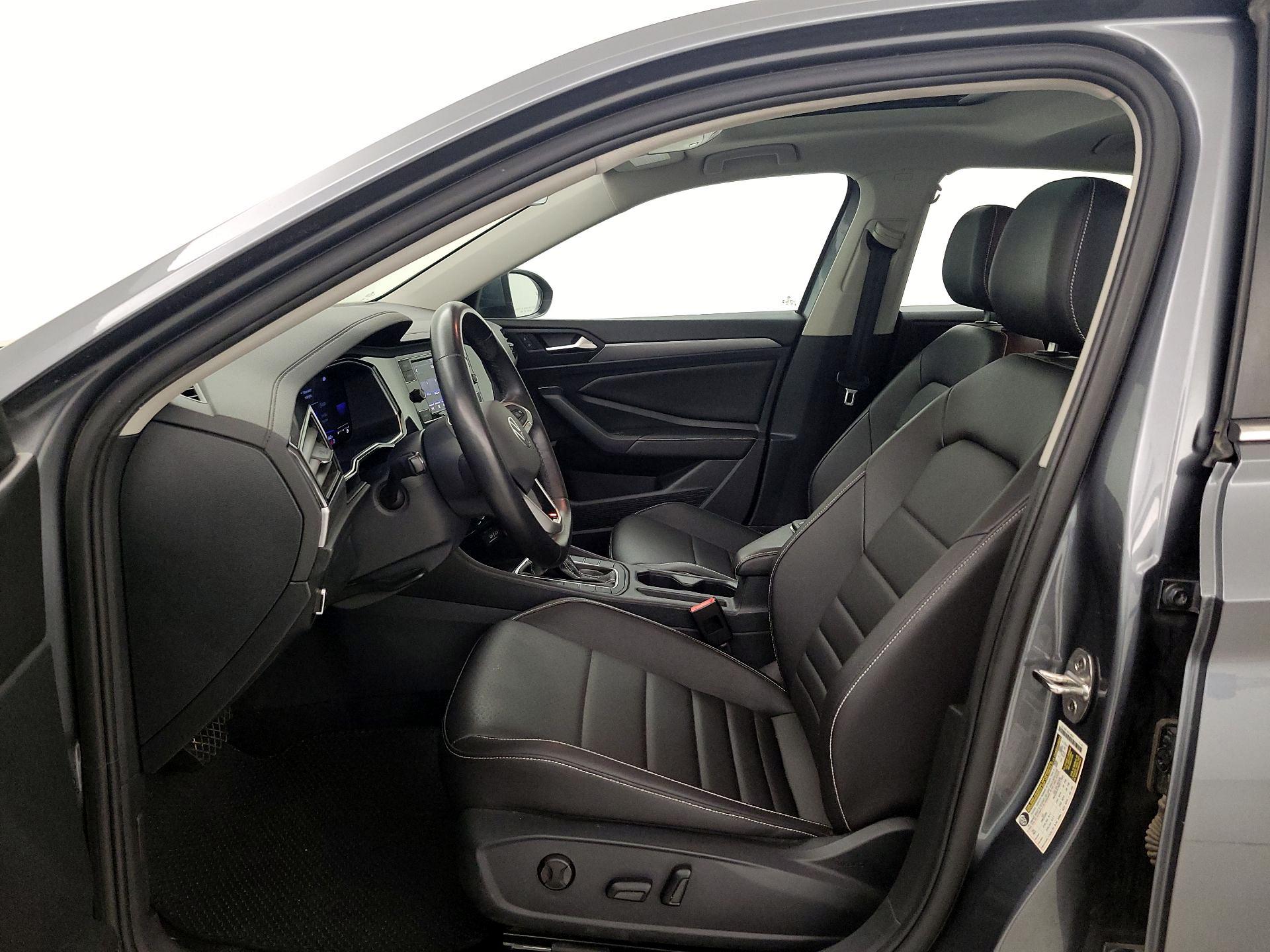 Thumbnail: 2024 Volkswagen Jetta - 11