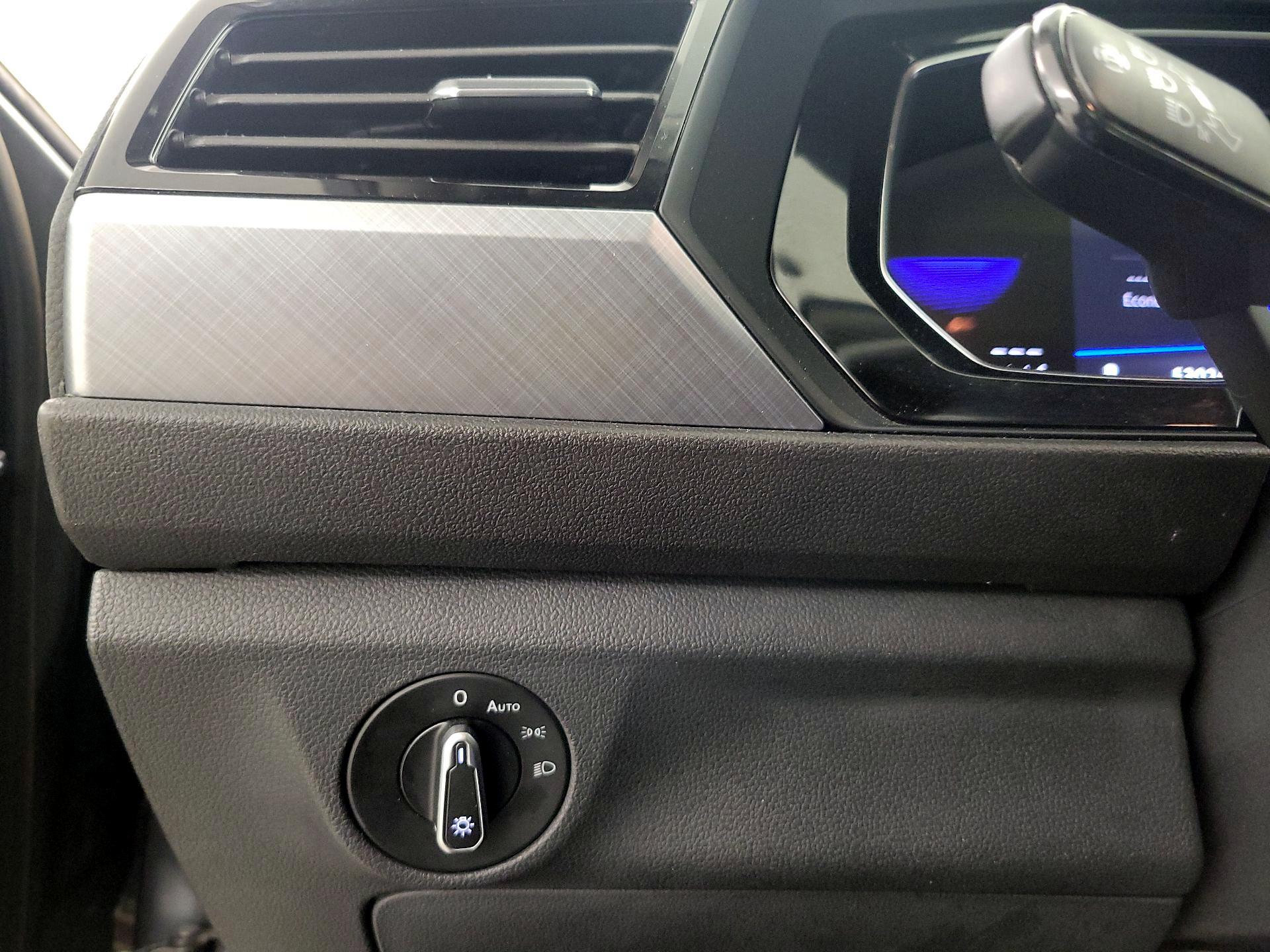 Thumbnail: 2024 Volkswagen Jetta - 13