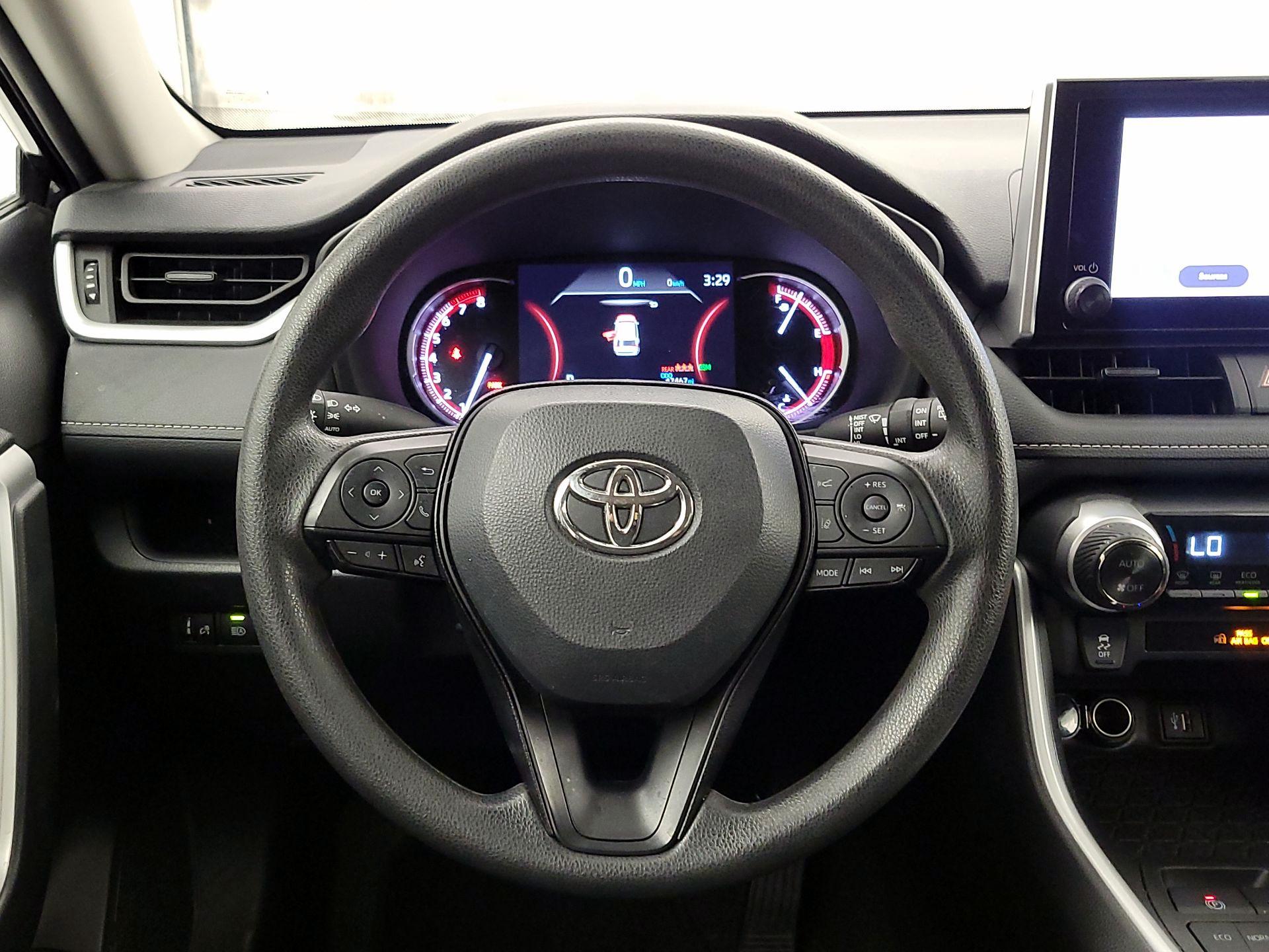 Thumbnail: 2024 Toyota RAV4 - 10