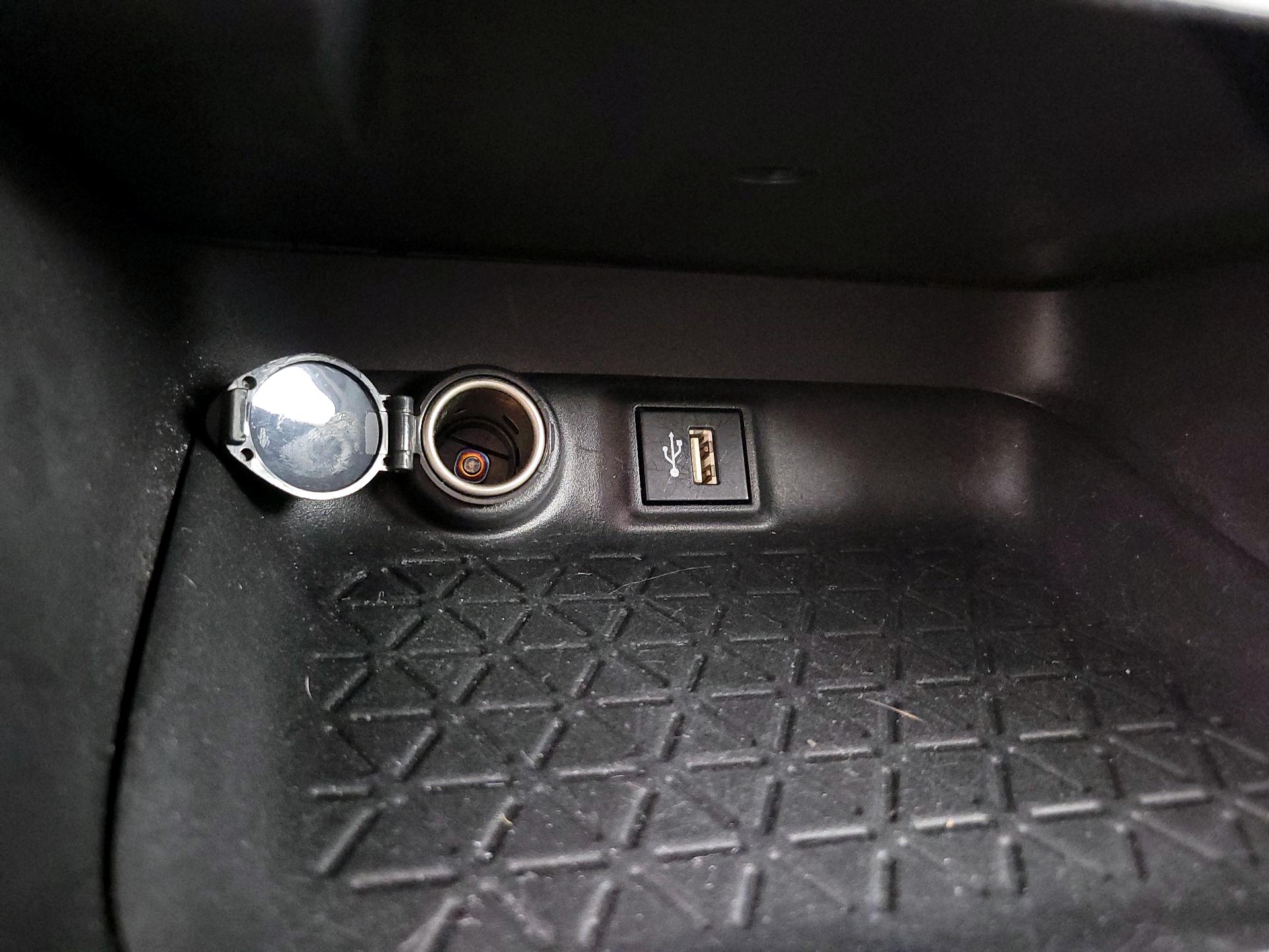 Thumbnail: 2024 Toyota RAV4 - 18