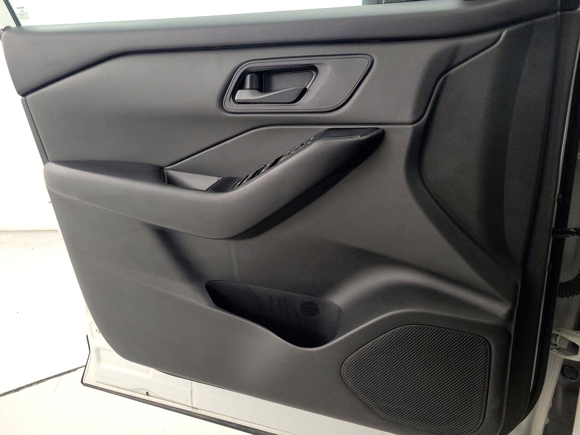 Thumbnail: 2024 Nissan Rogue - 12