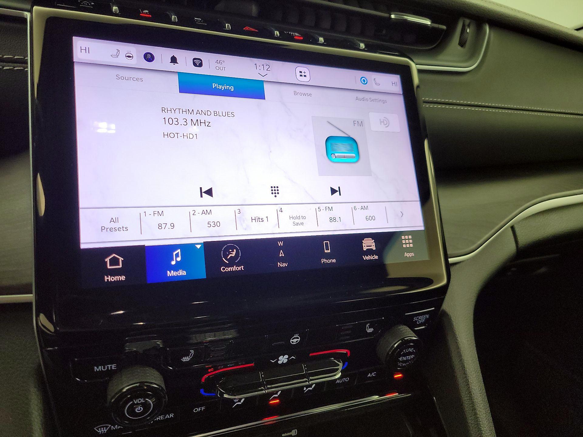 Thumbnail: 2023 Jeep Grand Cherokee - 16