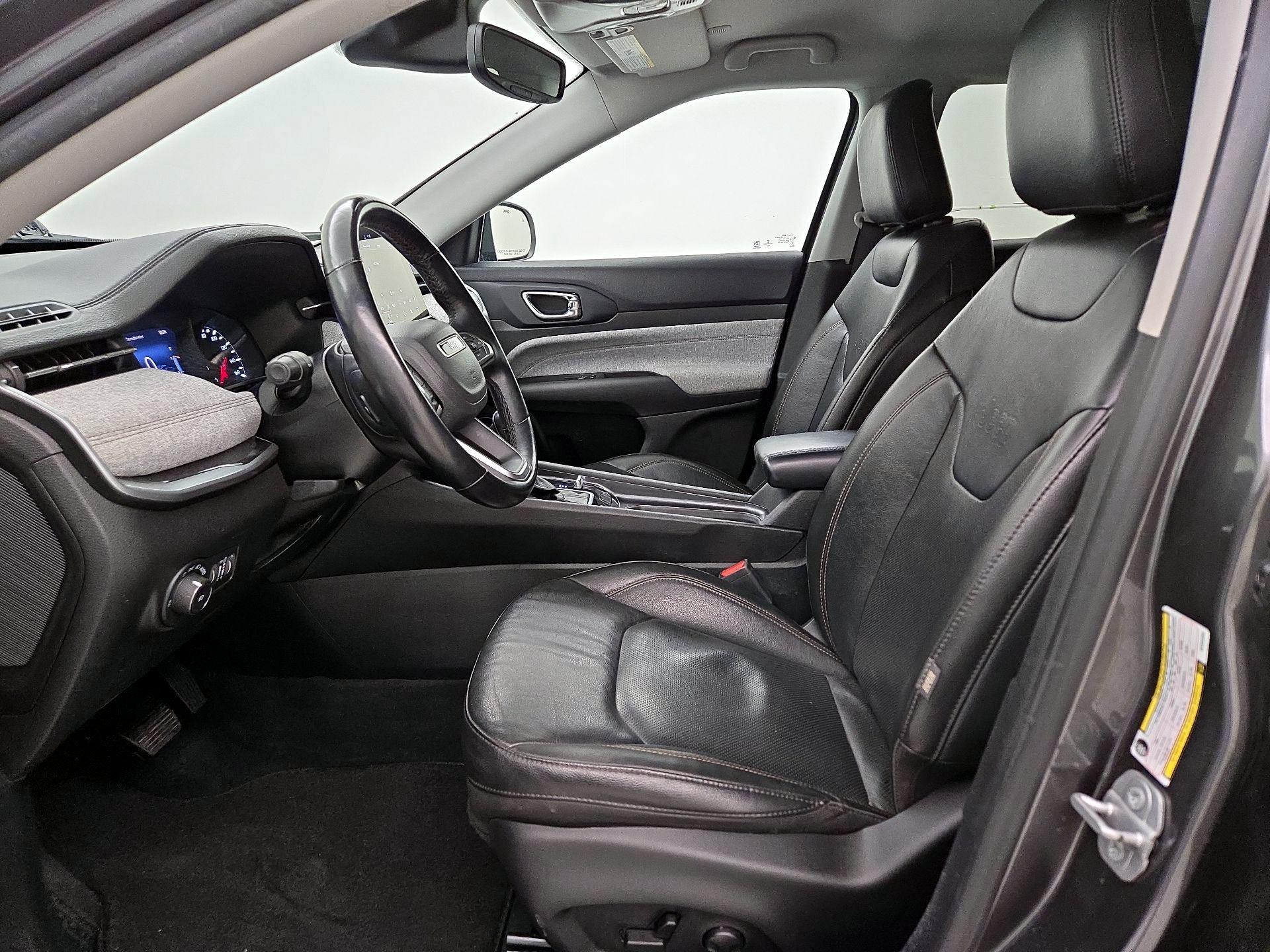 Thumbnail: 2022 Jeep Compass - 11