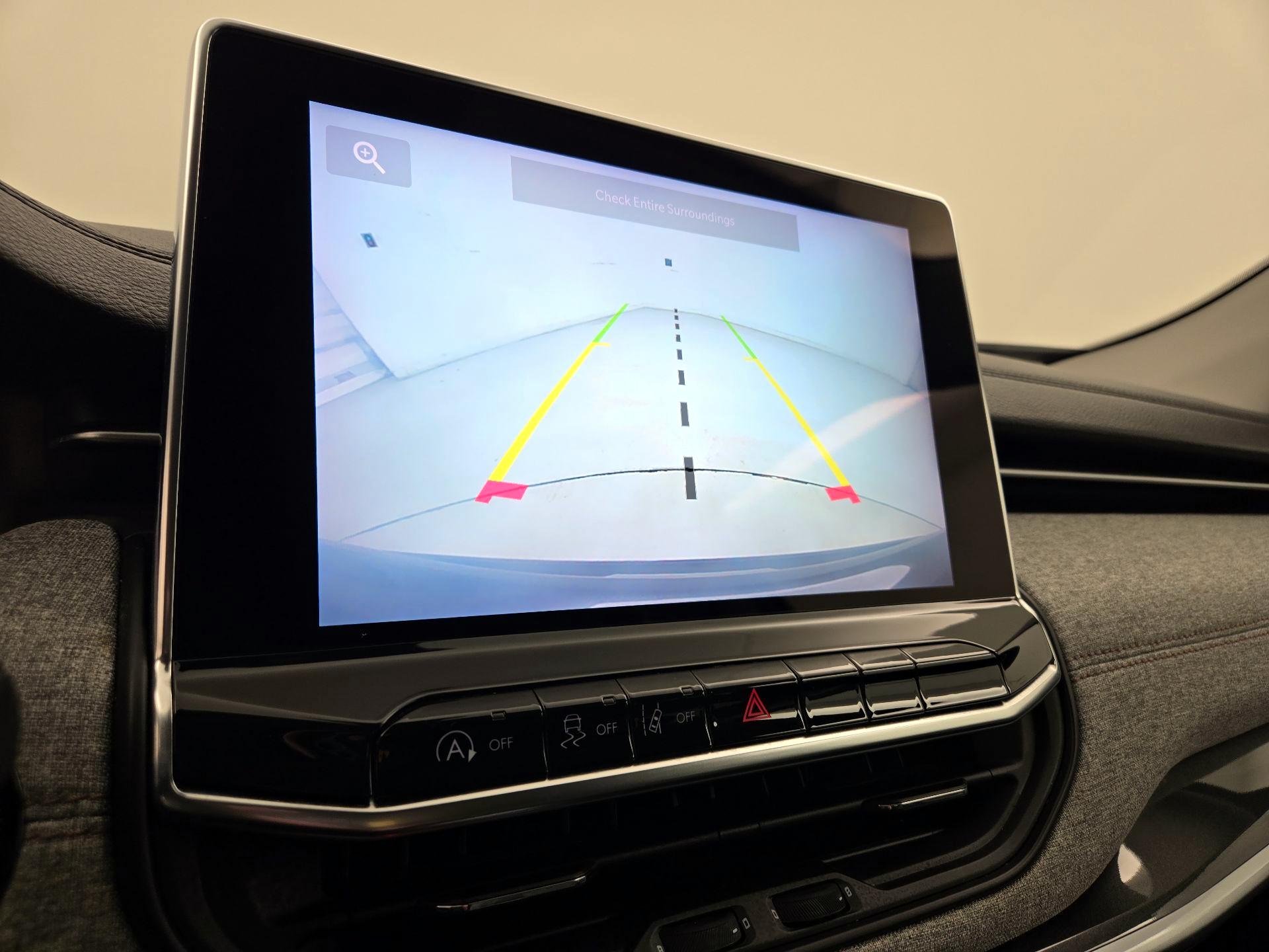 Thumbnail: 2022 Jeep Compass - 14