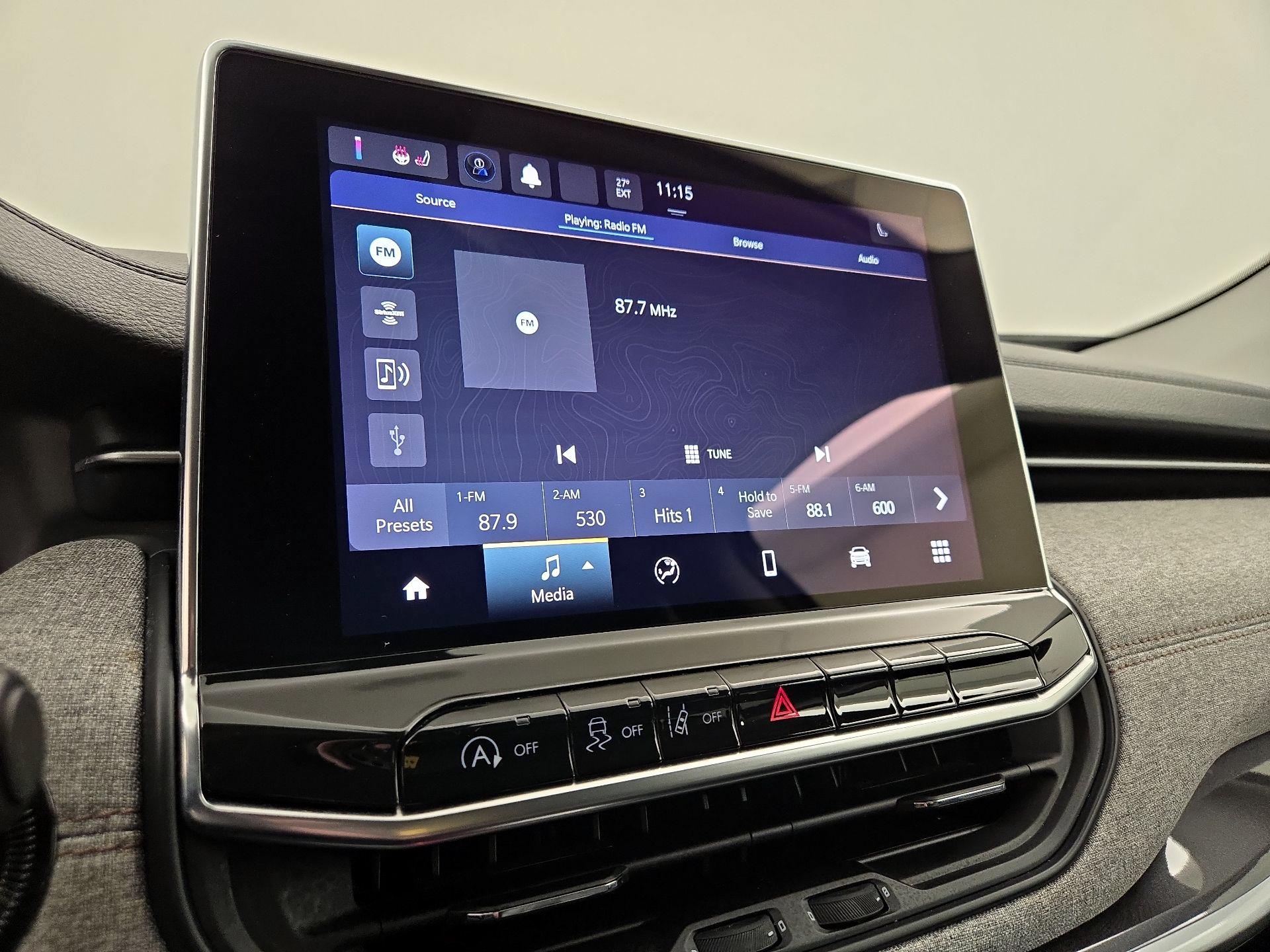 Thumbnail: 2022 Jeep Compass - 15