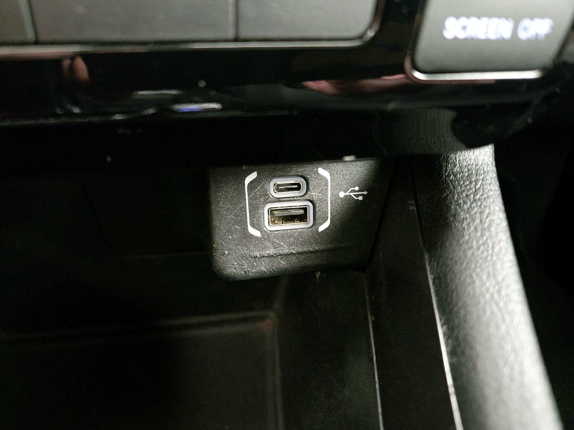 Thumbnail: 2022 Jeep Compass - 18