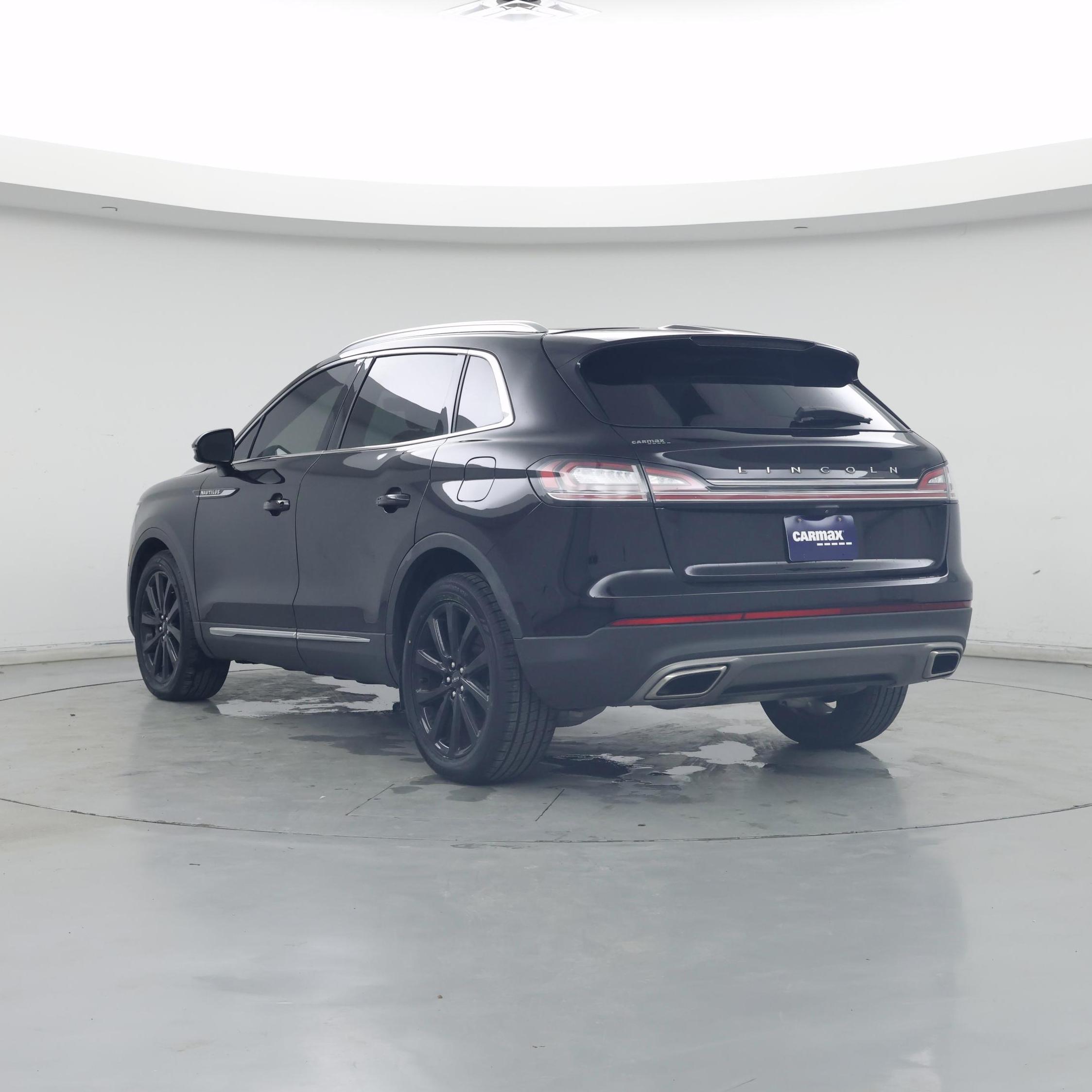 Thumbnail: 2023 Lincoln Nautilus - 2