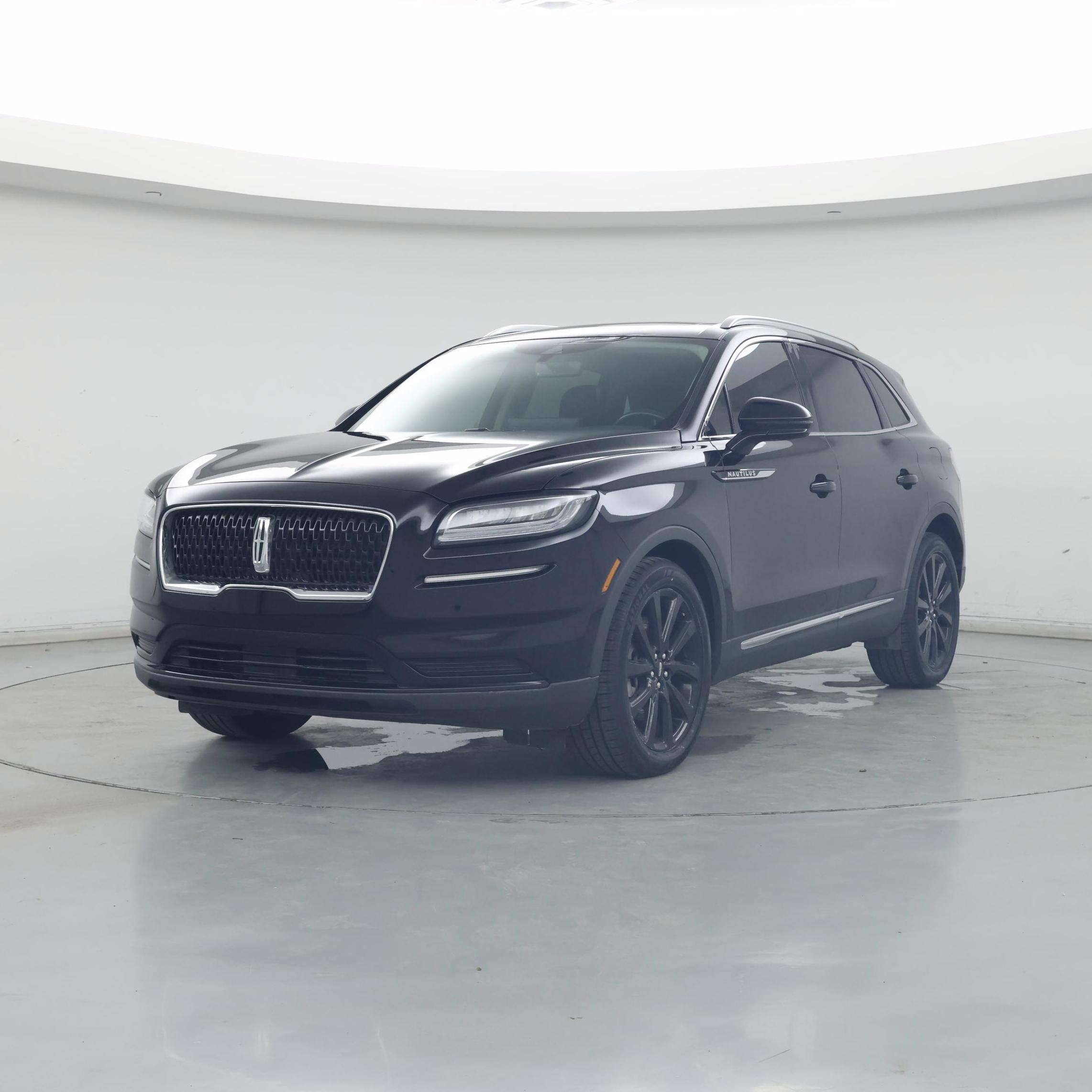 Thumbnail: 2023 Lincoln Nautilus - 4