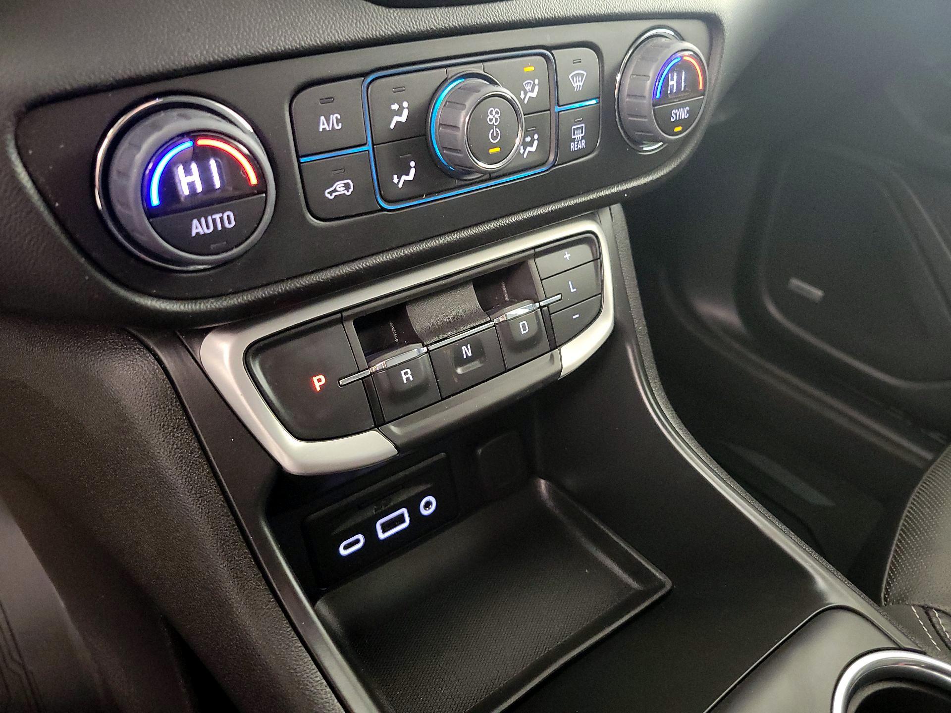 Thumbnail: 2023 GMC Terrain - 17