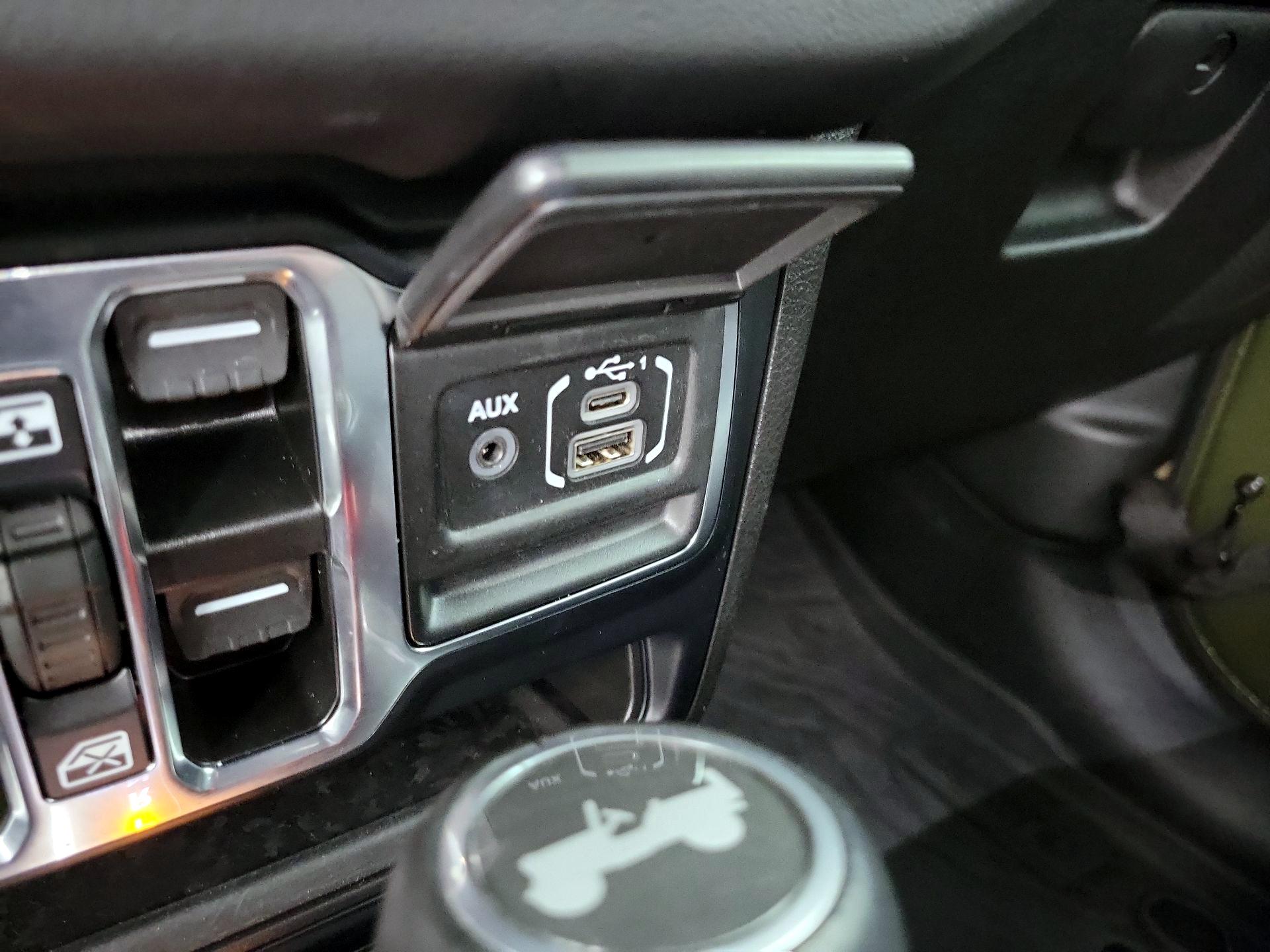 Thumbnail: 2024 Jeep Wrangler - 18