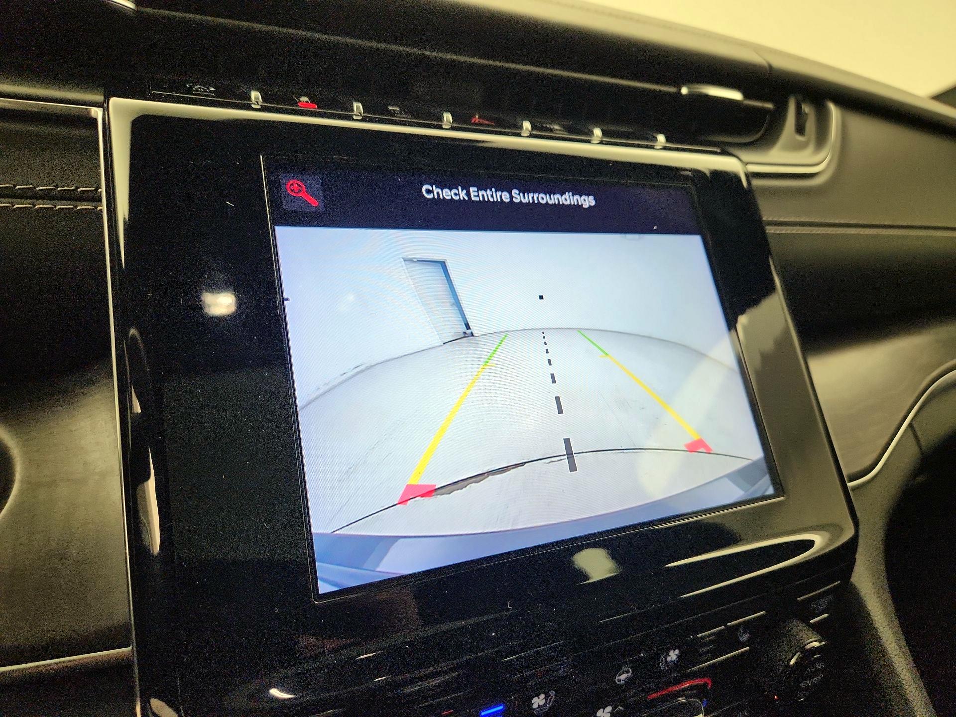 Thumbnail: 2022 Jeep Grand Cherokee - 15