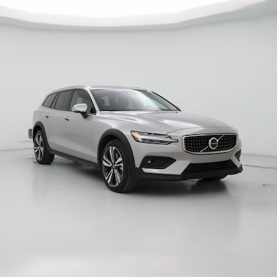 2025 Volvo V60 Cross Country B5 Plus