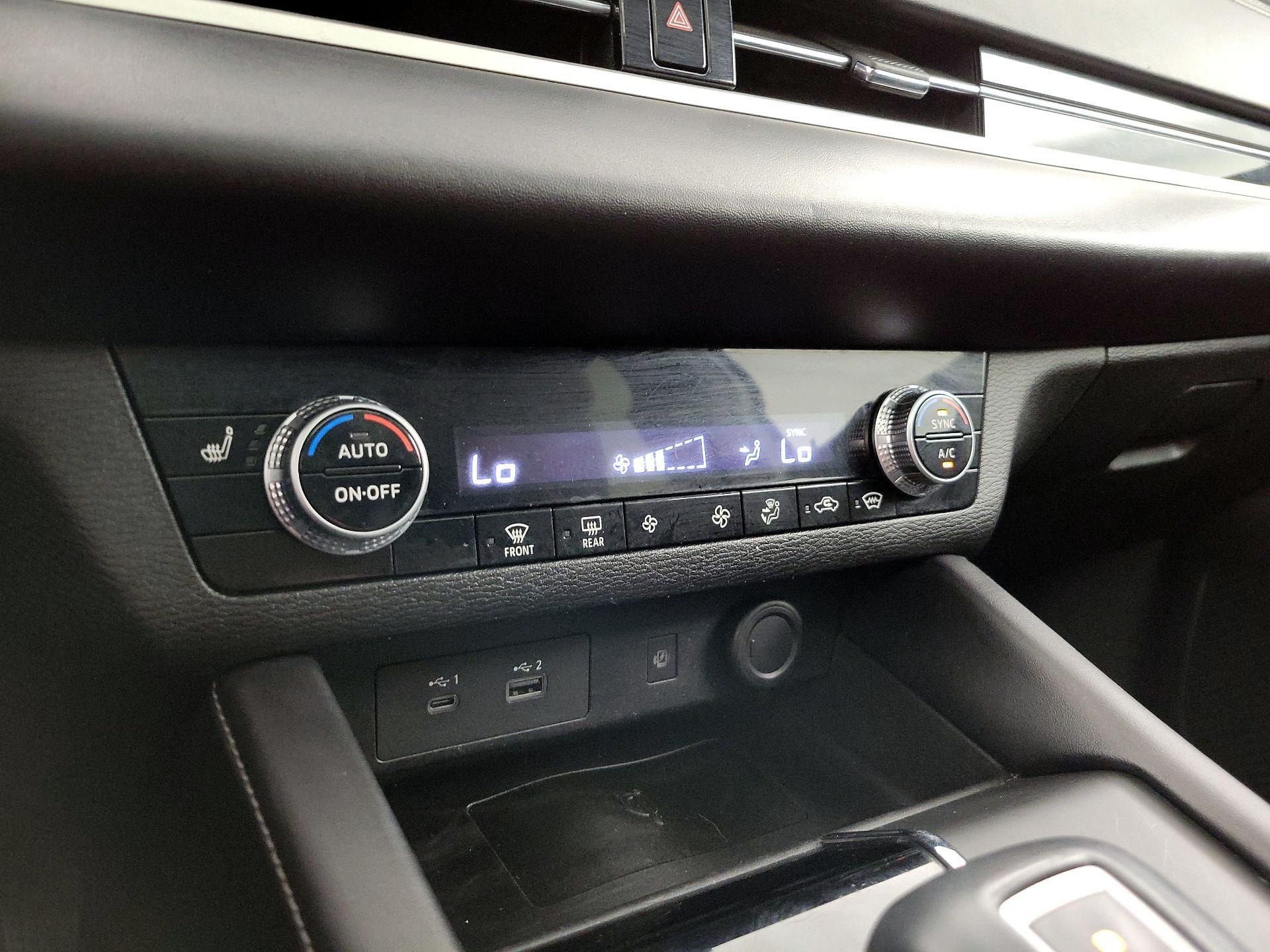 Thumbnail: 2022 Mitsubishi Outlander - 17