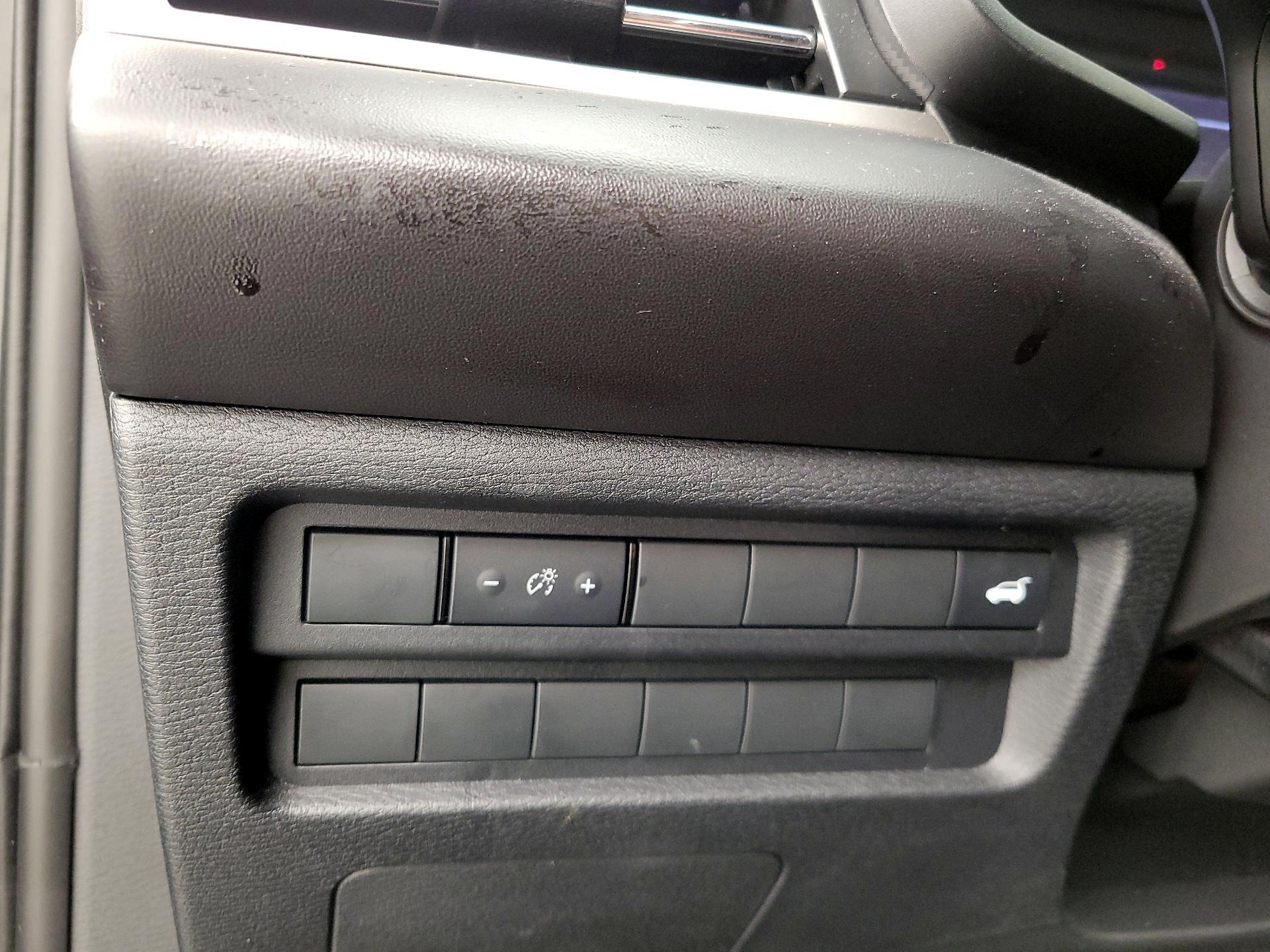 Thumbnail: 2024 Mitsubishi Outlander - 13