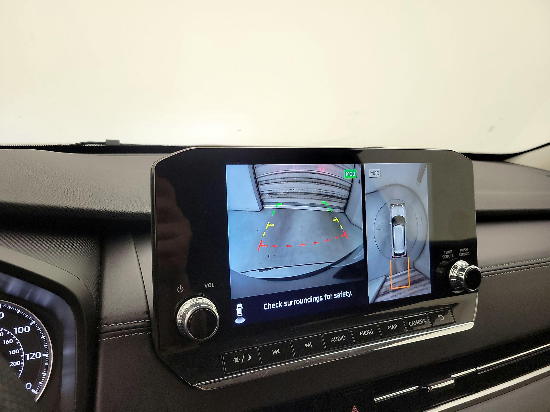 Thumbnail: 2024 Mitsubishi Outlander - 15