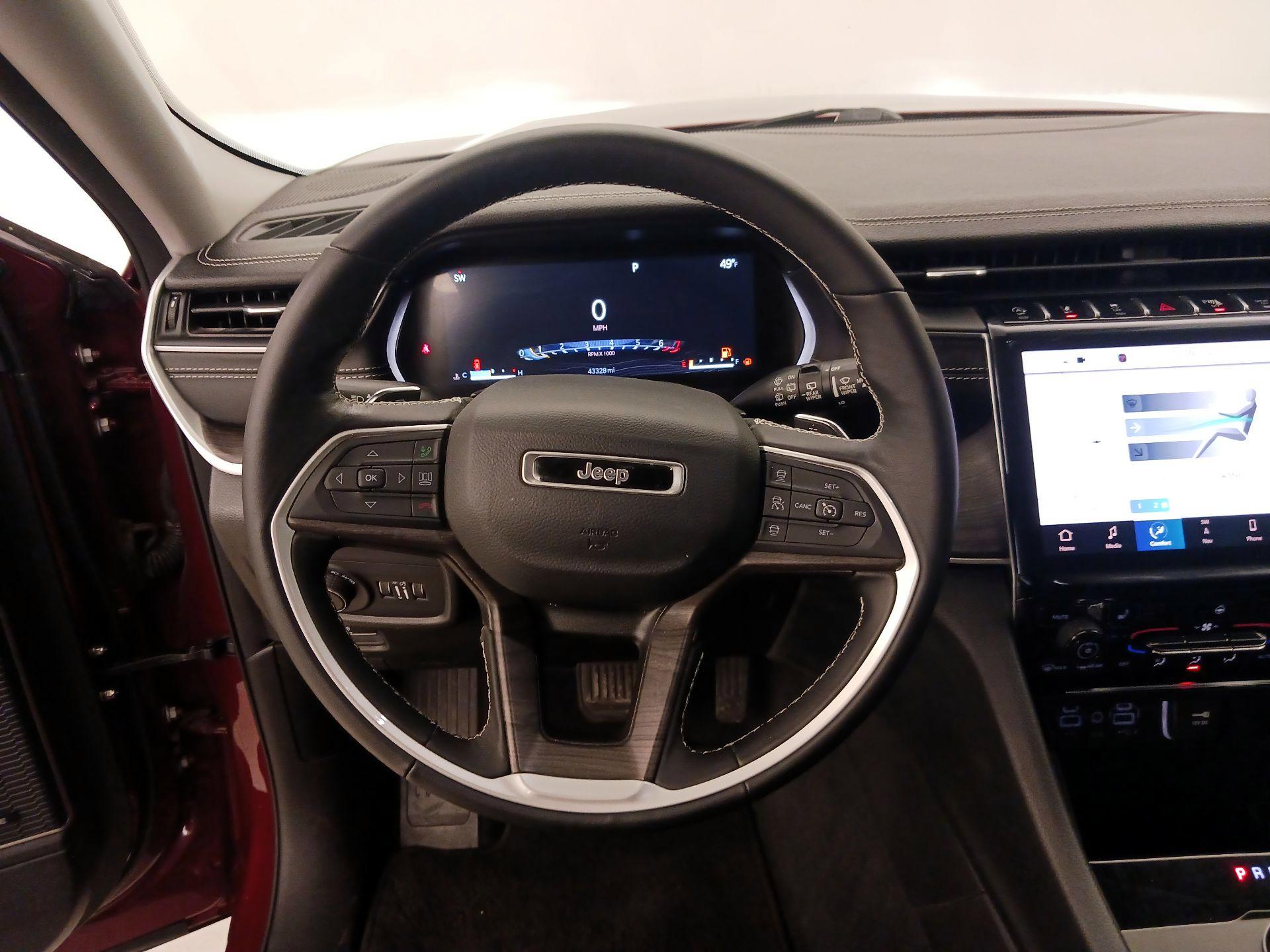 Thumbnail: 2022 Jeep Grand Cherokee - 10