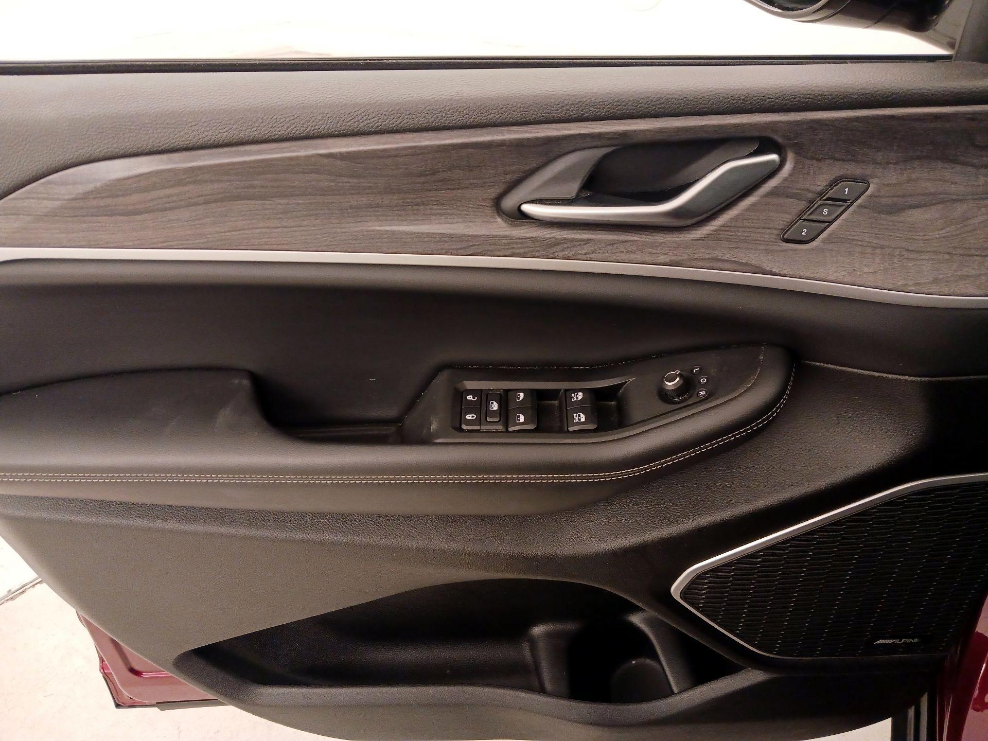 Thumbnail: 2022 Jeep Grand Cherokee - 12