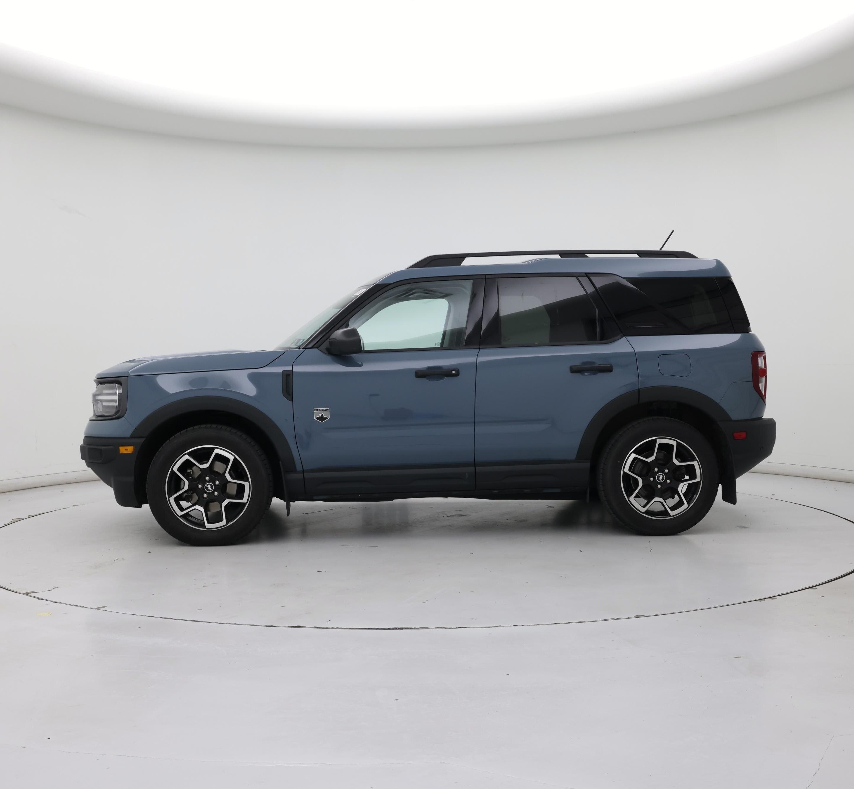 Thumbnail: 2022 Ford Bronco Sport - 3