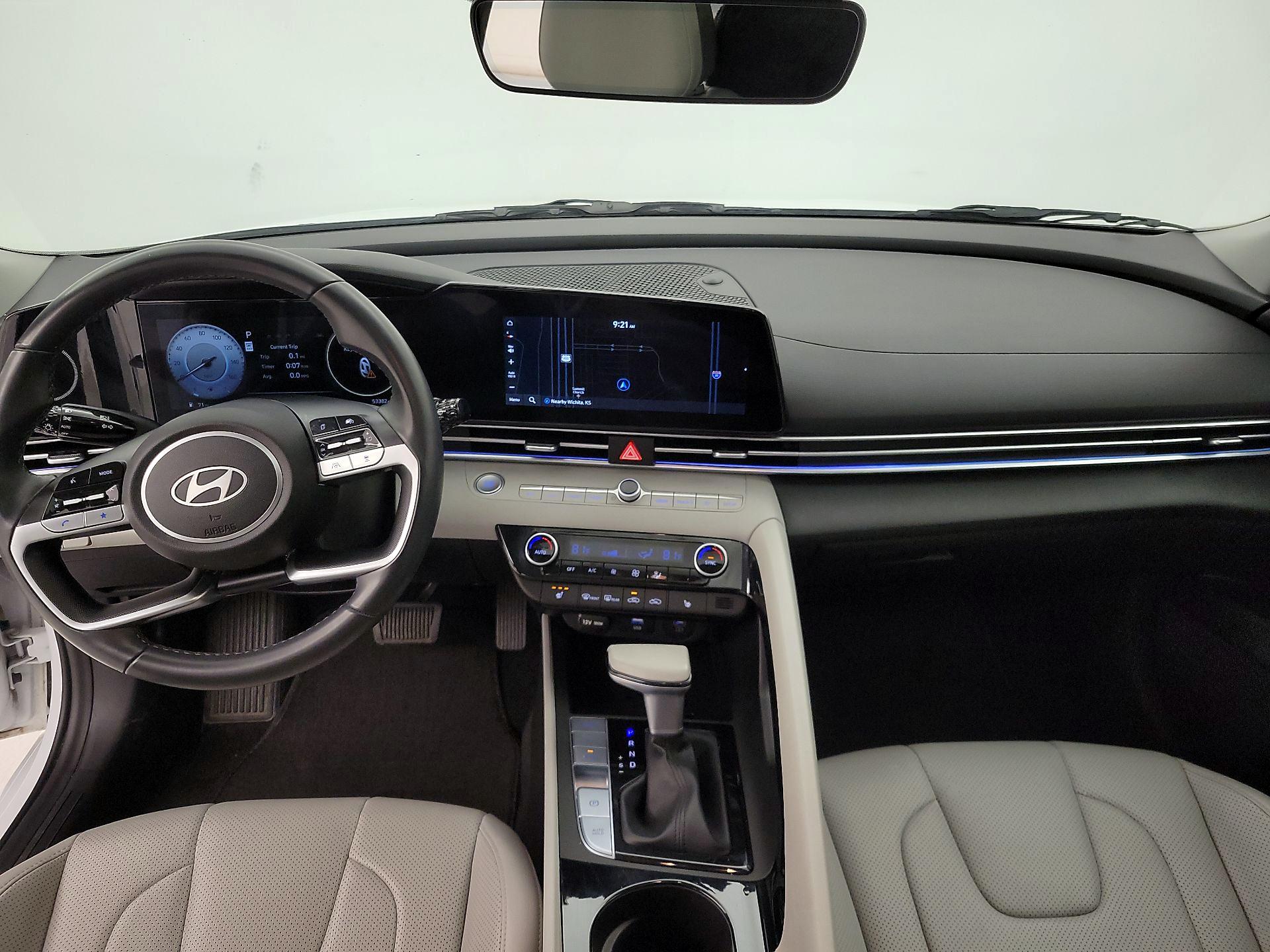 Thumbnail: 2024 Hyundai Elantra - 9