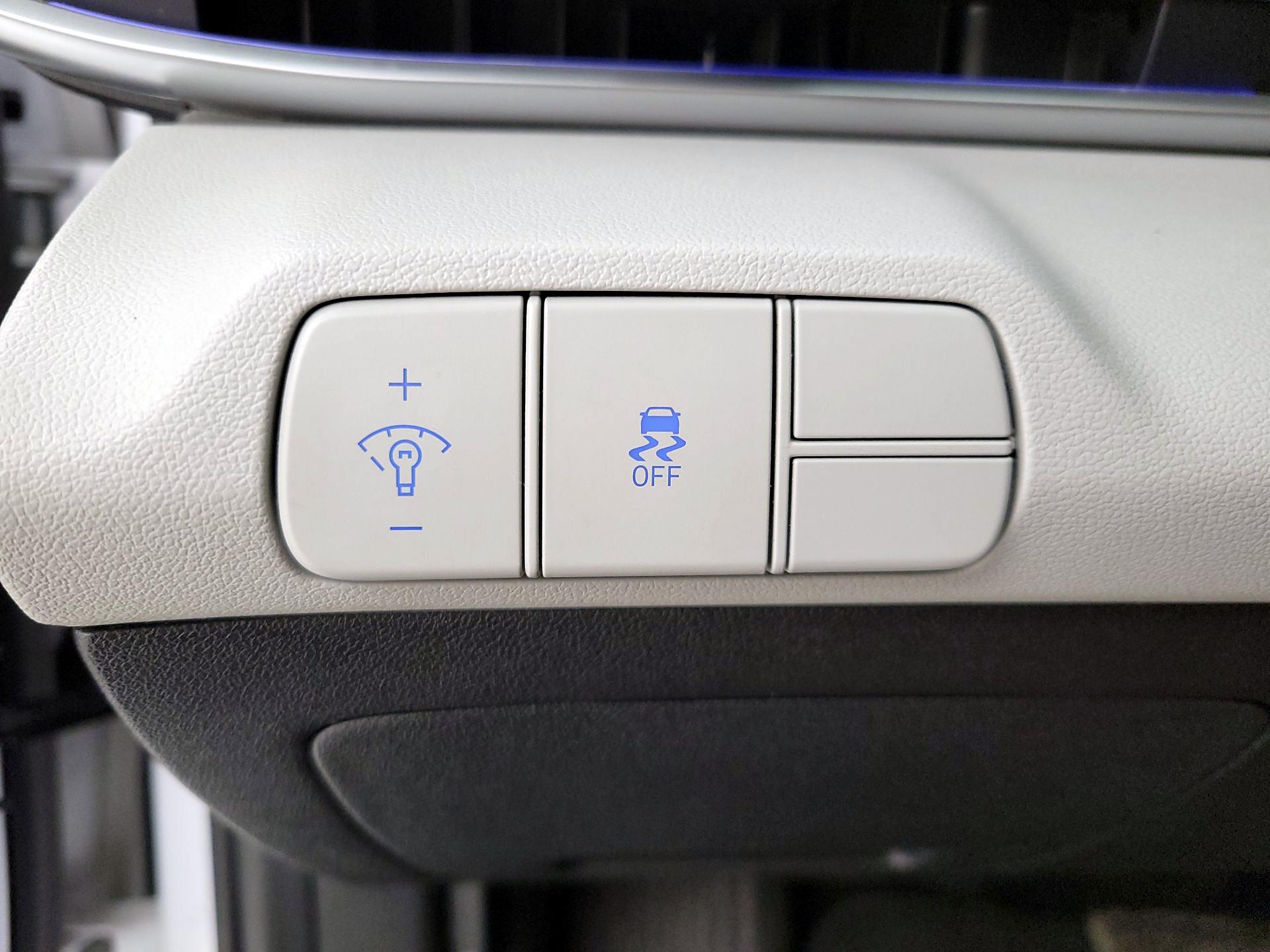 Thumbnail: 2024 Hyundai Elantra - 13