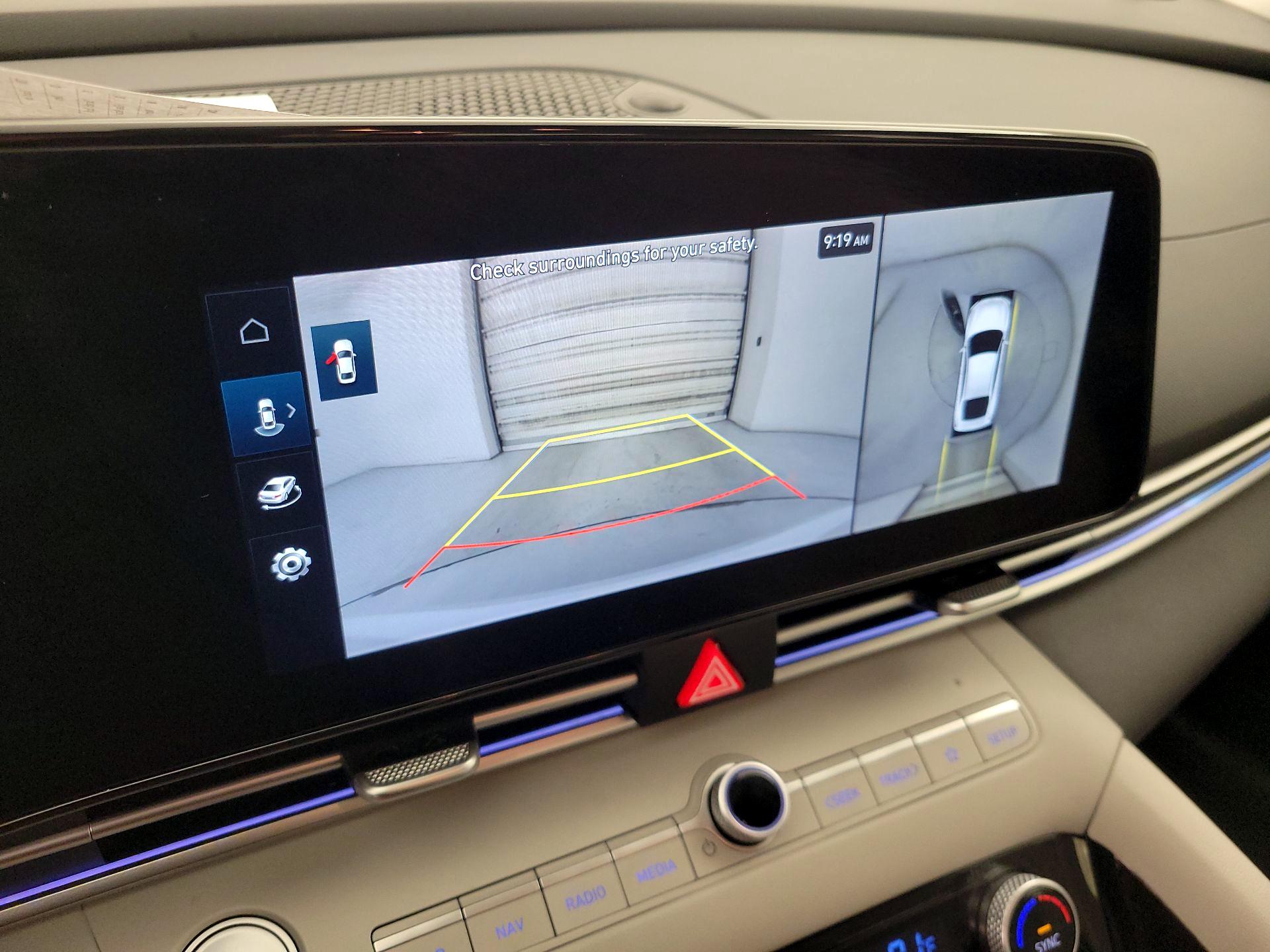 Thumbnail: 2024 Hyundai Elantra - 15