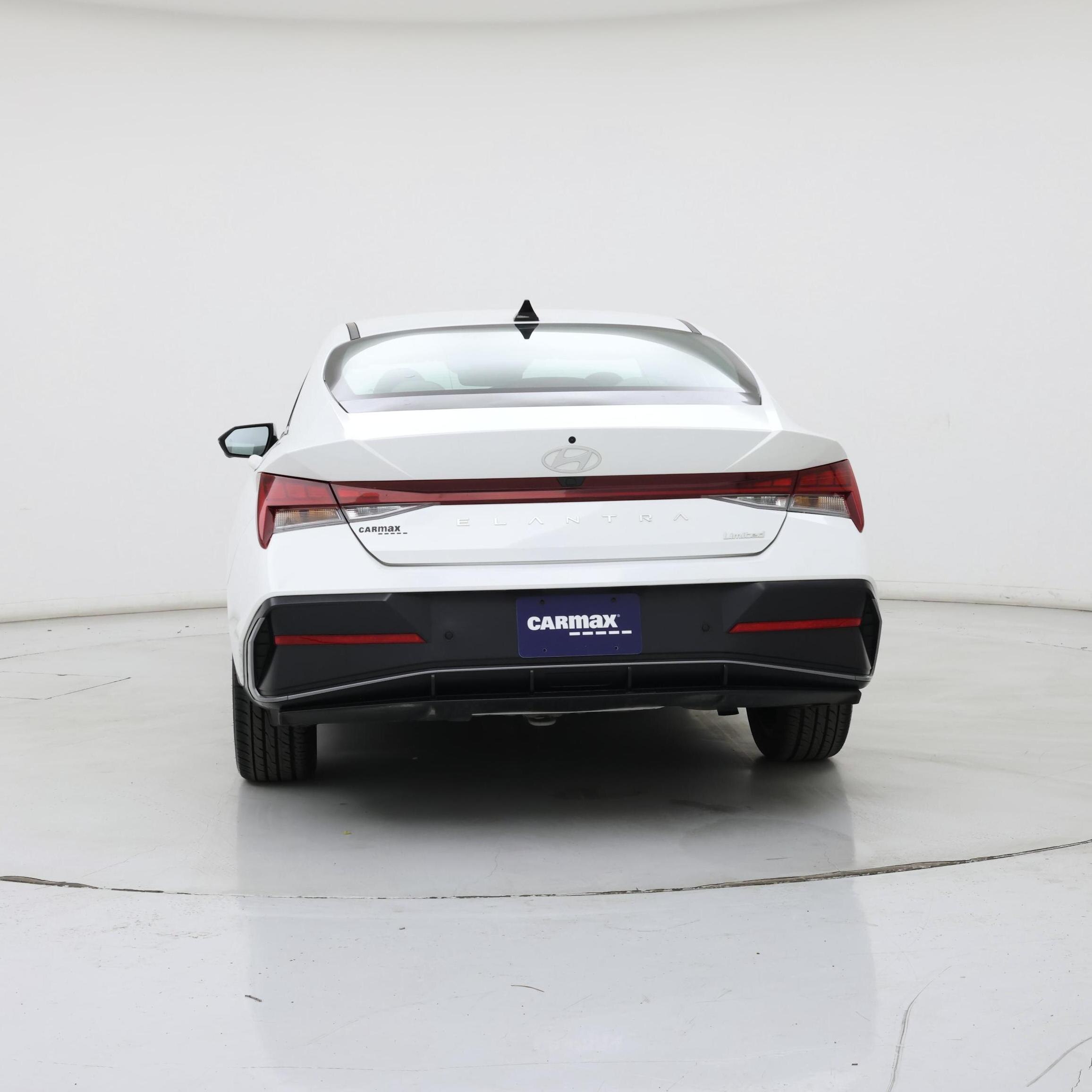 Thumbnail: 2024 Hyundai Elantra - 6