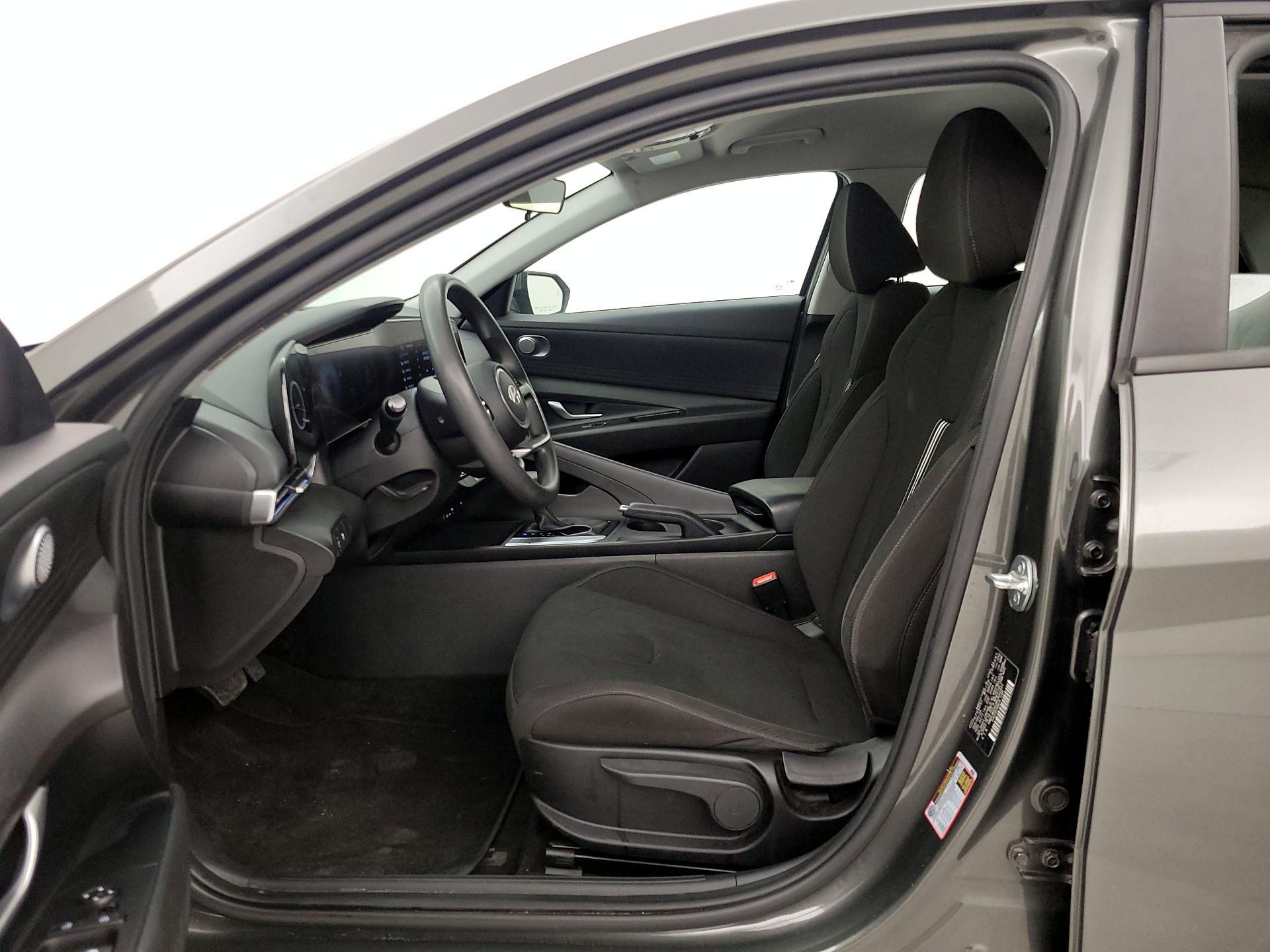 Thumbnail: 2024 Hyundai Elantra - 11