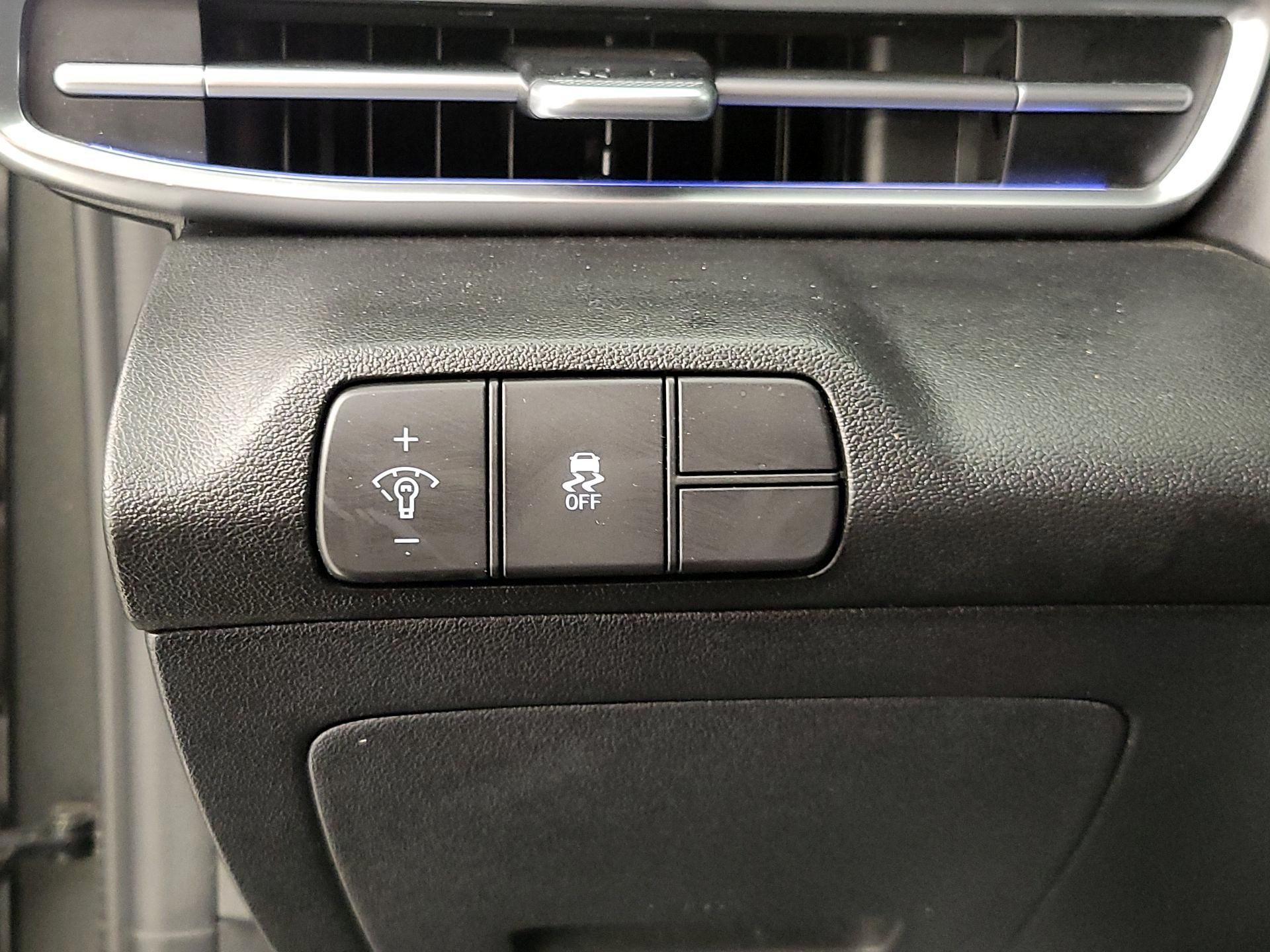 Thumbnail: 2024 Hyundai Elantra - 13