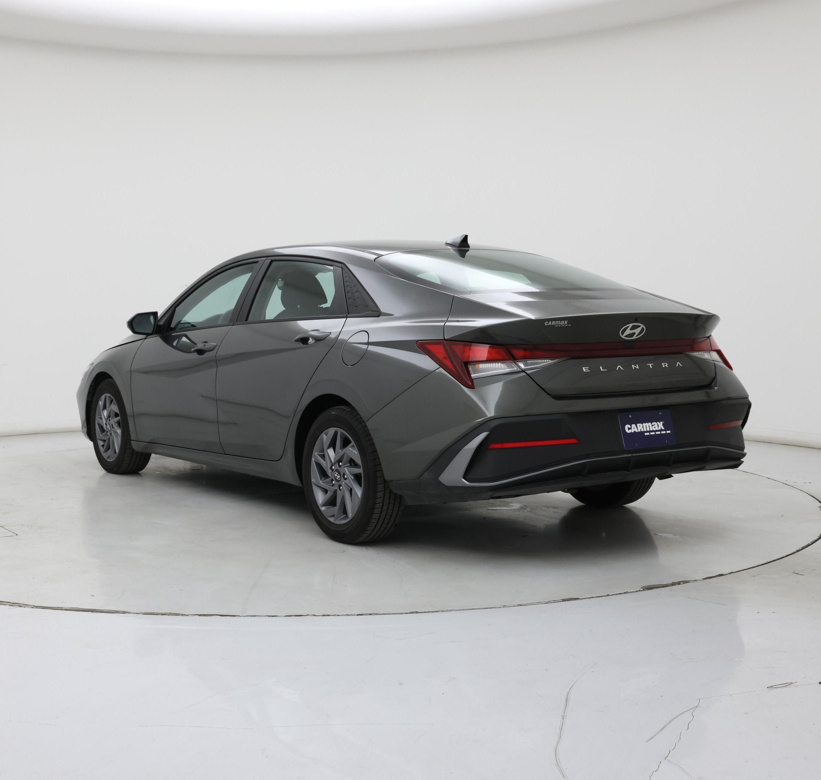 Thumbnail: 2024 Hyundai Elantra - 2
