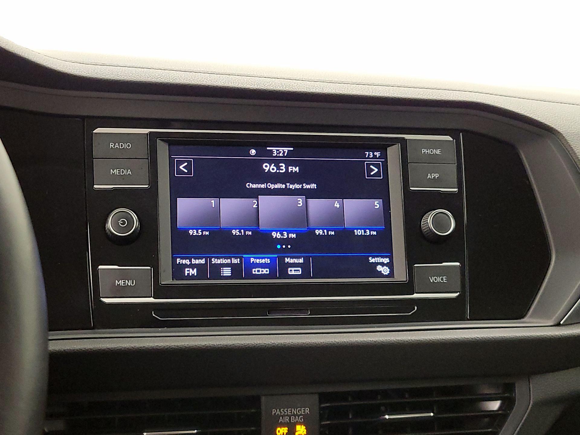 Thumbnail: 2024 Volkswagen Jetta - 15