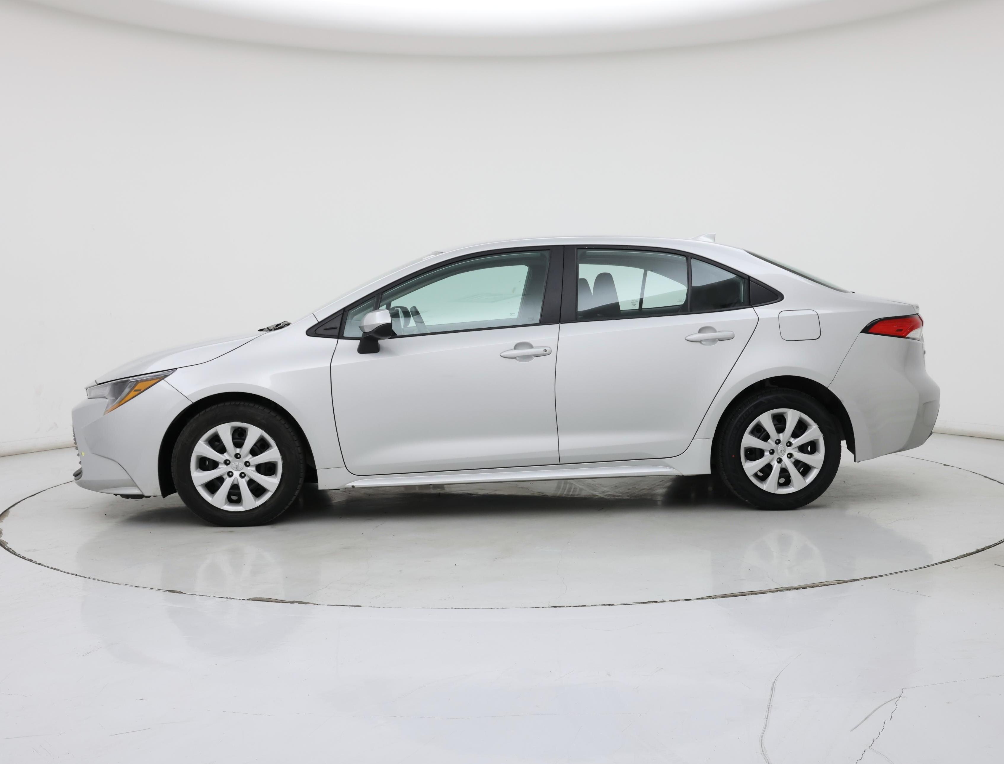 Thumbnail: 2024 Toyota Corolla - 3