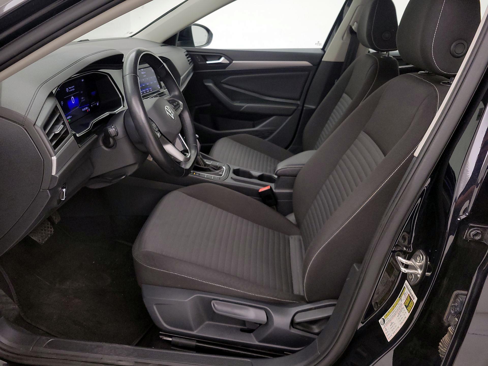 Thumbnail: 2024 Volkswagen Jetta - 11