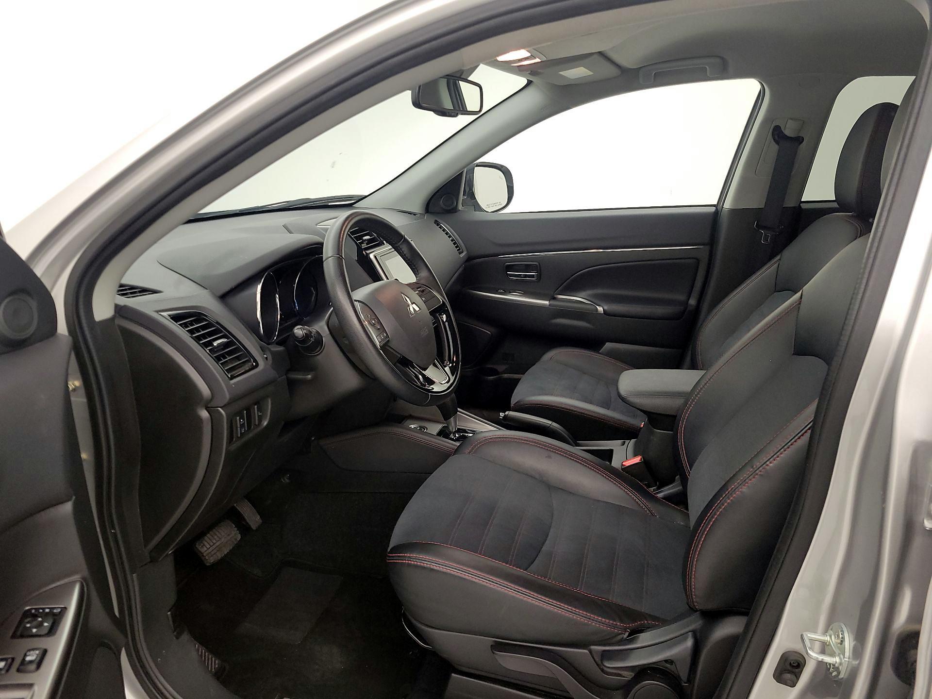 Thumbnail: 2024 Mitsubishi Outlander Sport - 11