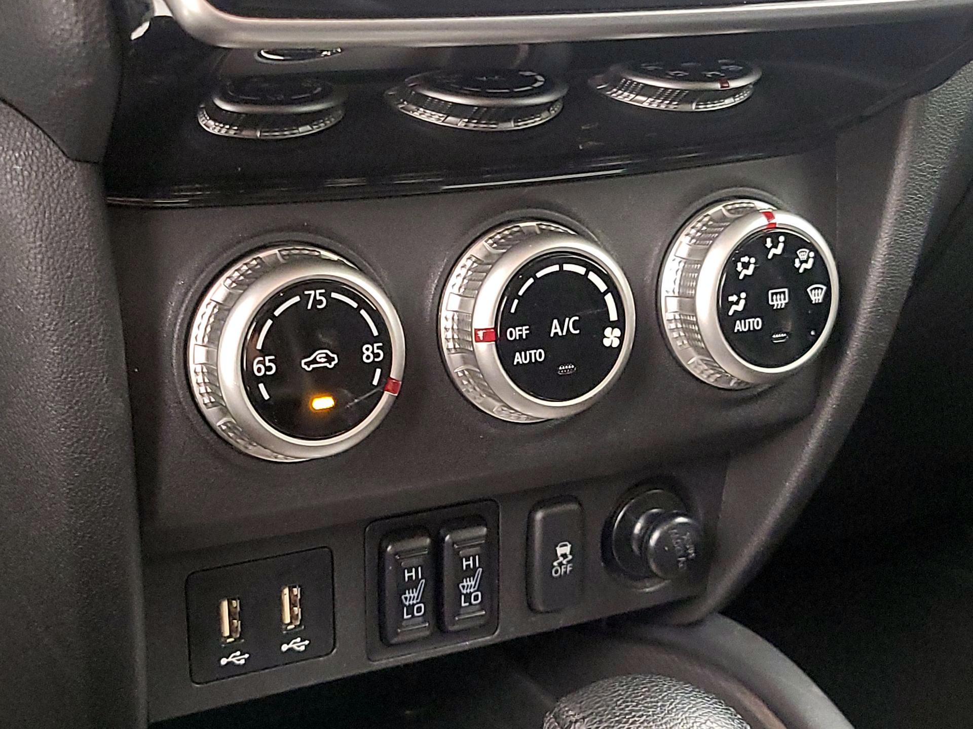 Thumbnail: 2024 Mitsubishi Outlander Sport - 16