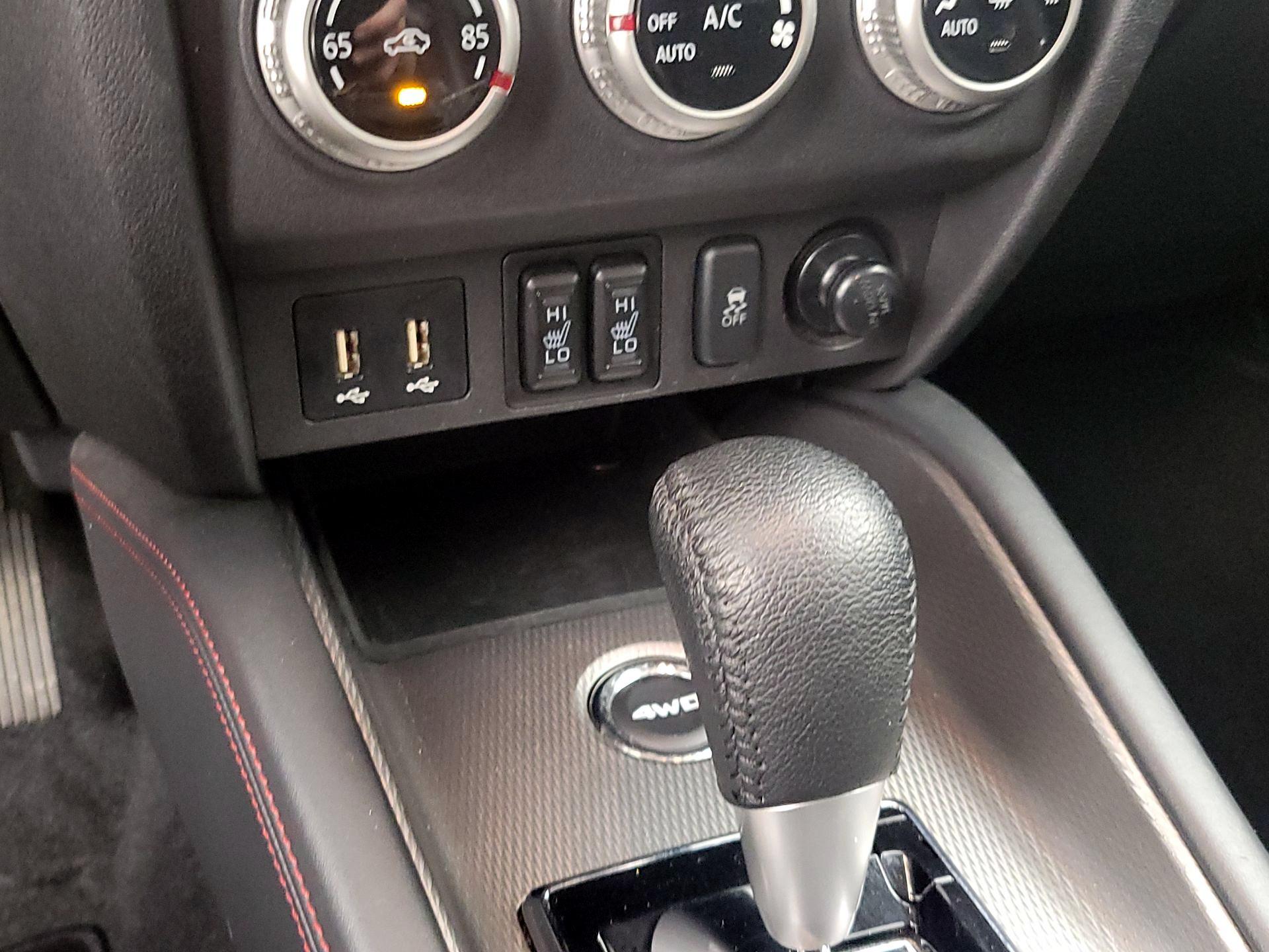 Thumbnail: 2024 Mitsubishi Outlander Sport - 18