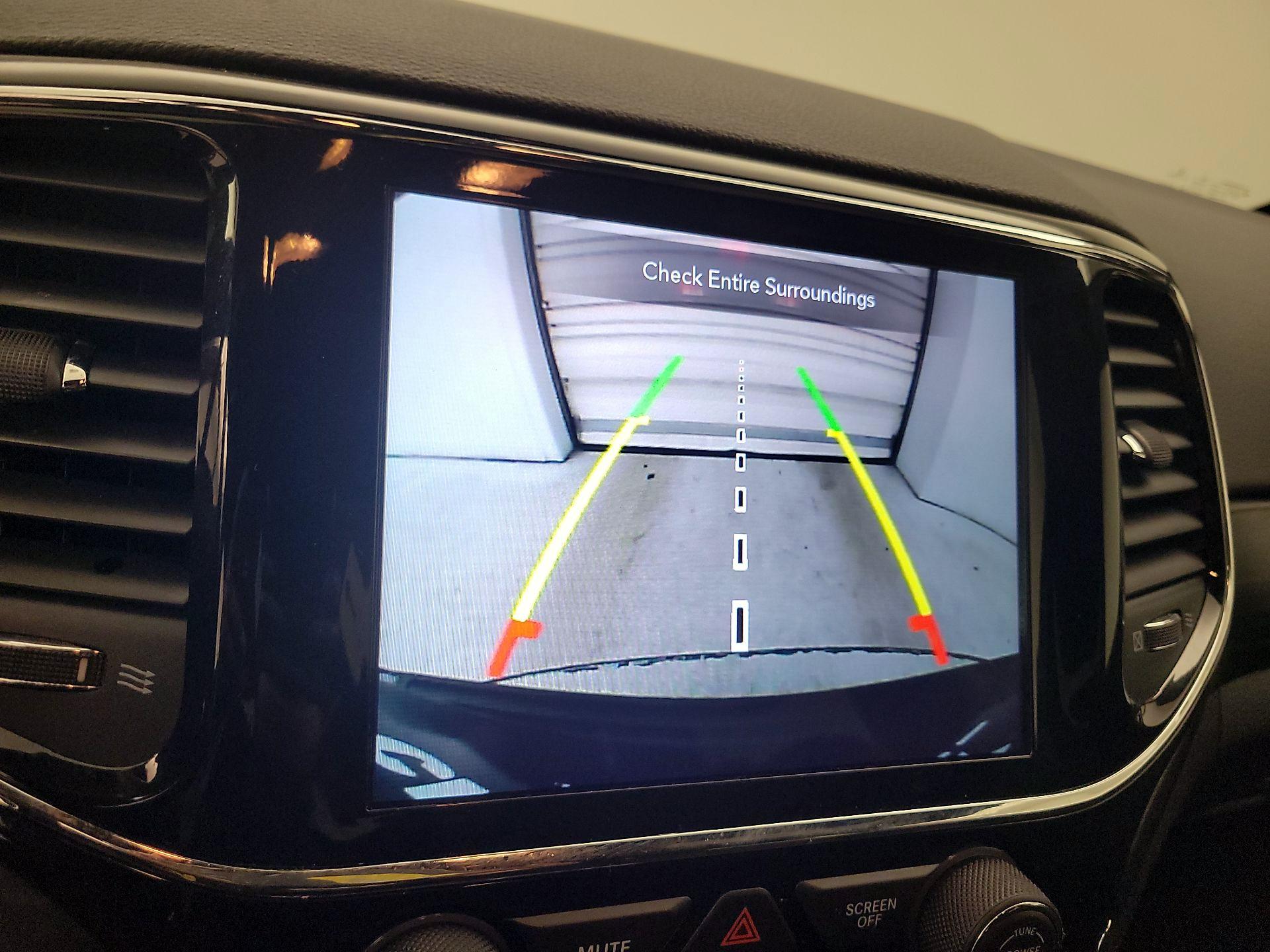 Thumbnail: 2021 Jeep Grand Cherokee - 14