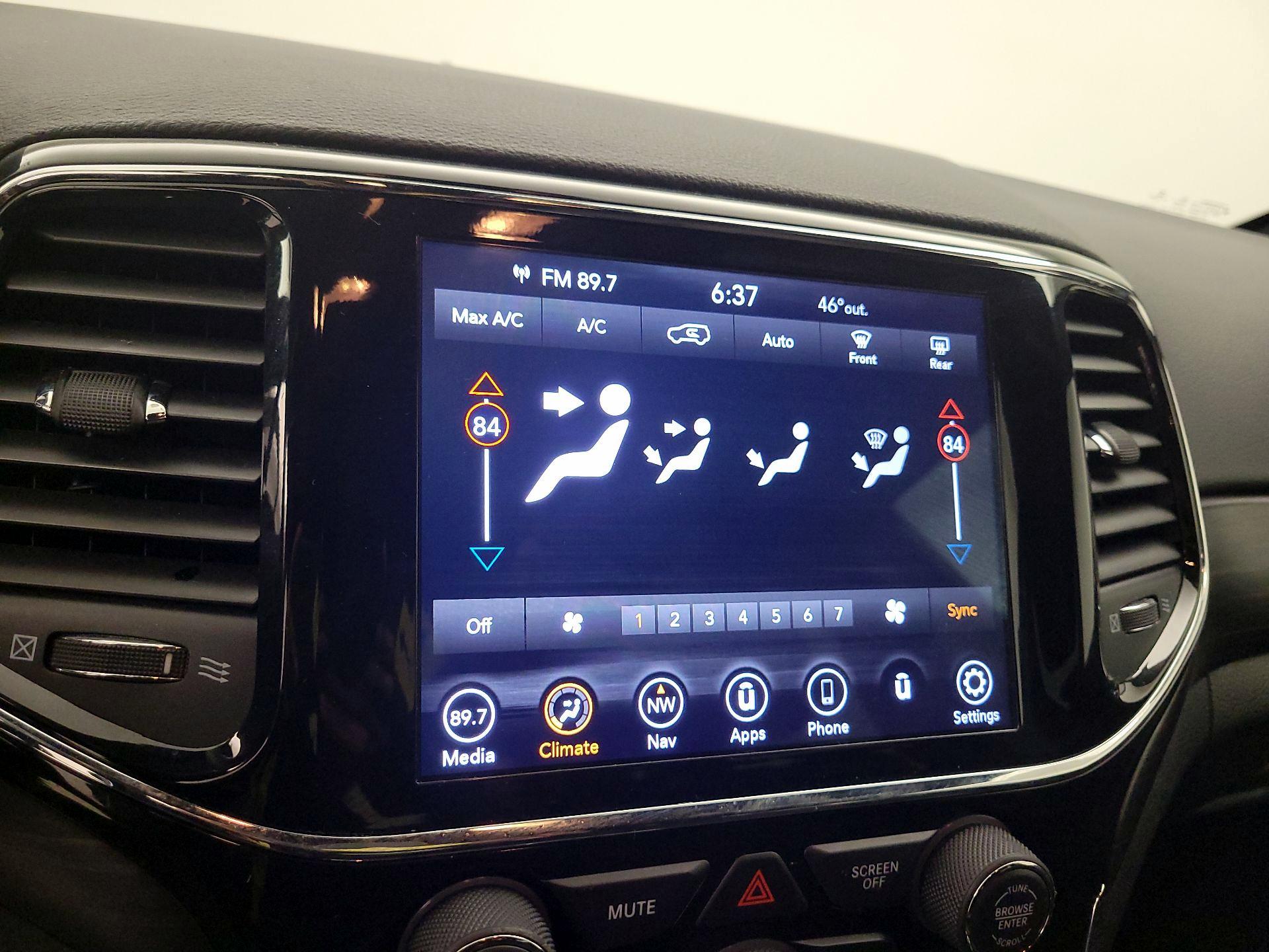 Thumbnail: 2021 Jeep Grand Cherokee - 15