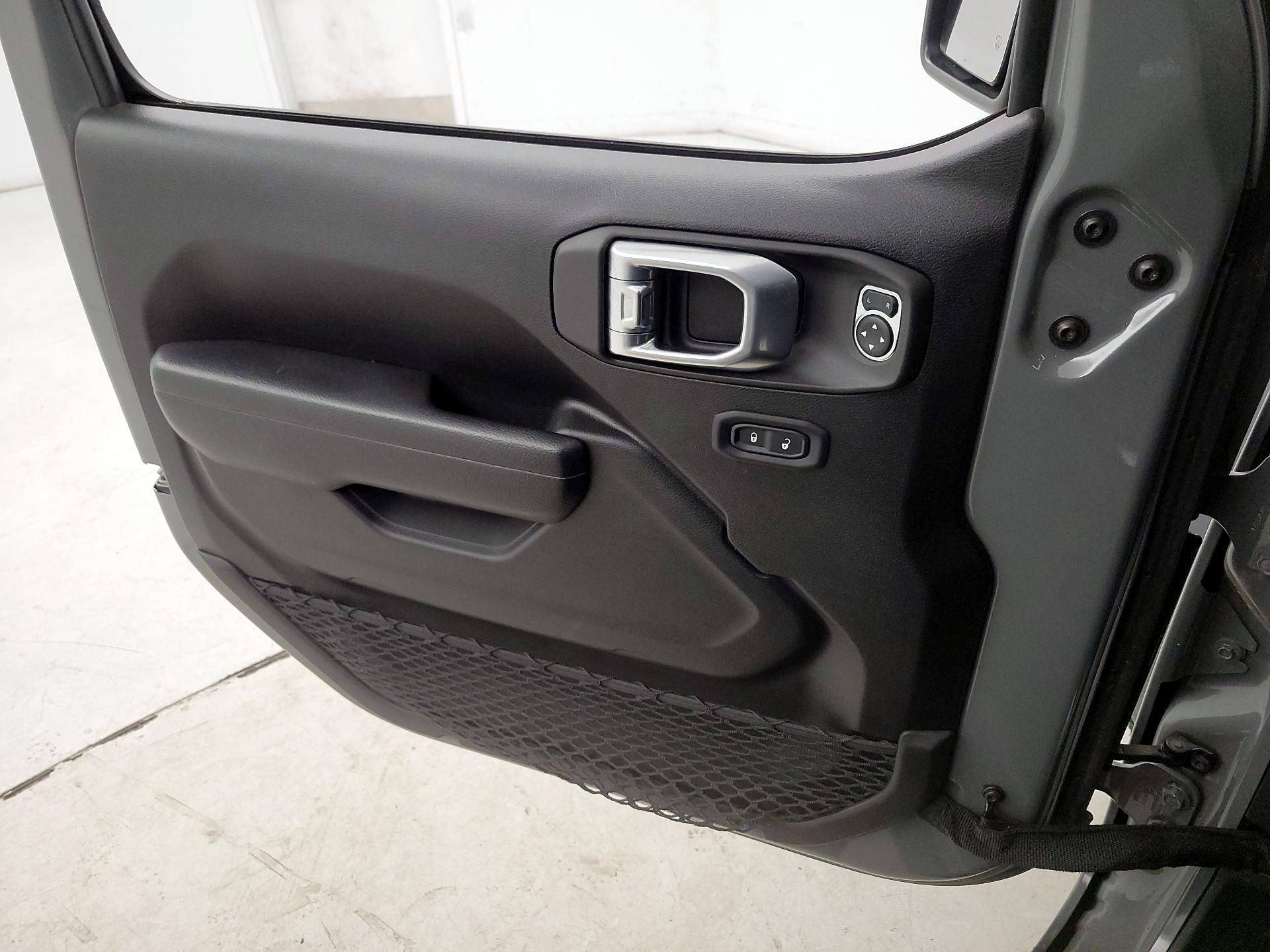 Thumbnail: 2022 Jeep Wrangler - 12