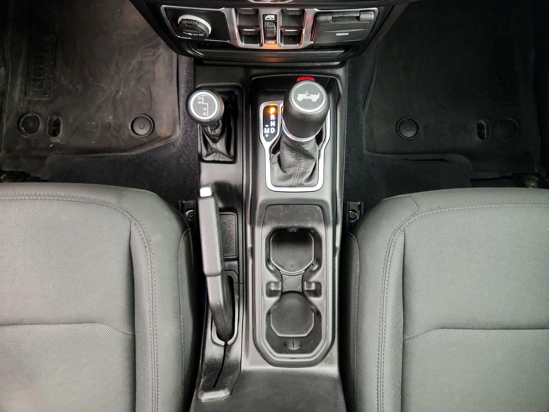 Thumbnail: 2022 Jeep Wrangler - 17